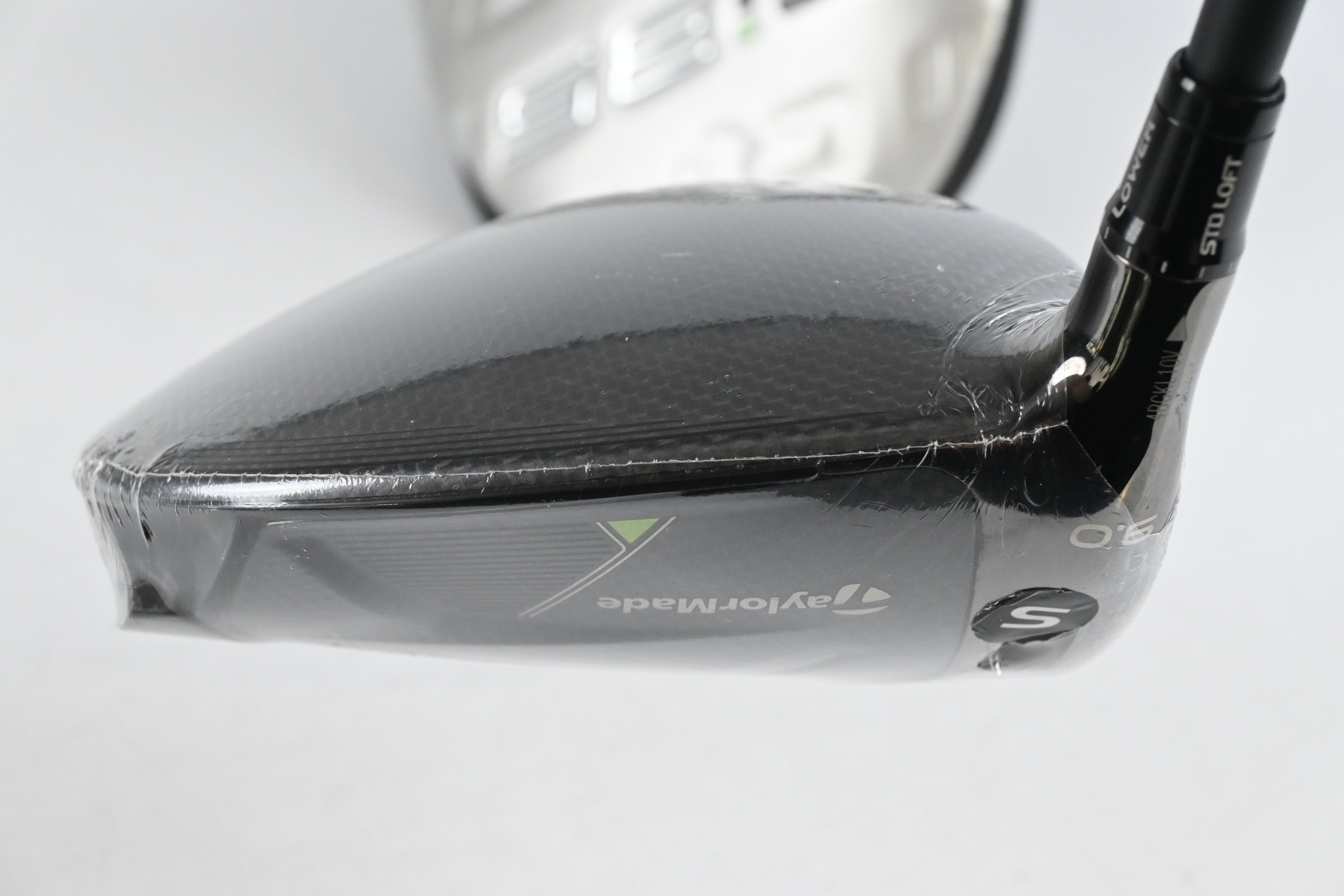 Left Hand Taylormade Qi35 Driver / 9 Degree / Regular Flex Vanquish 5 Shaft