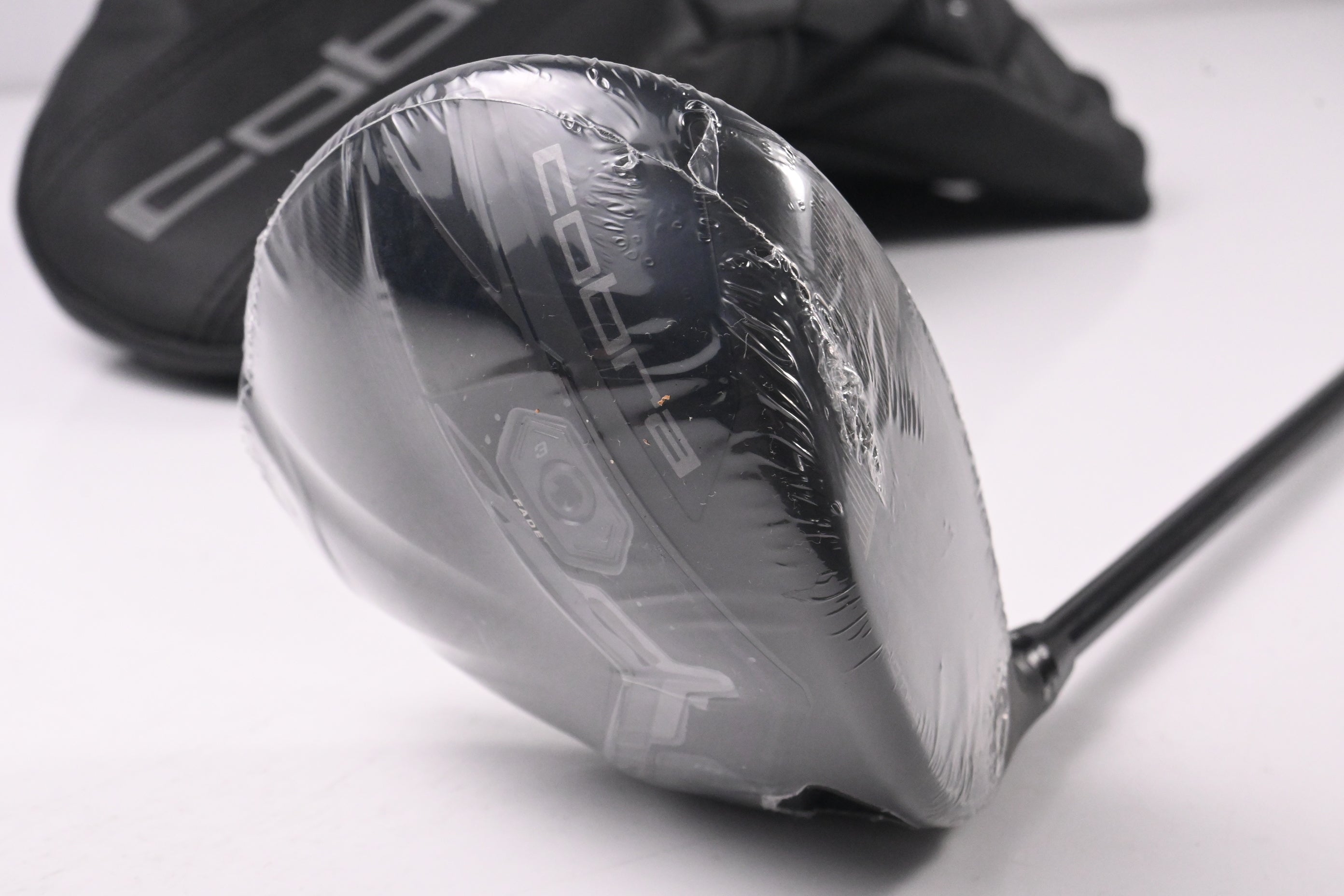 Cobra DS-Adapt LS Driver / 10.5 Degree / Stiff Flex Denali Black 60 Shaft