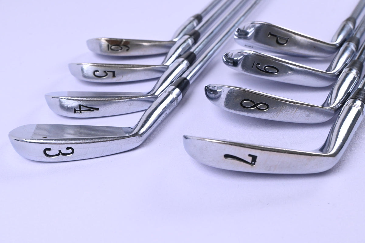 Titleist 681 Forged Irons / 3-PW / Stiff Flex Dynamic Gold S300 Shafts