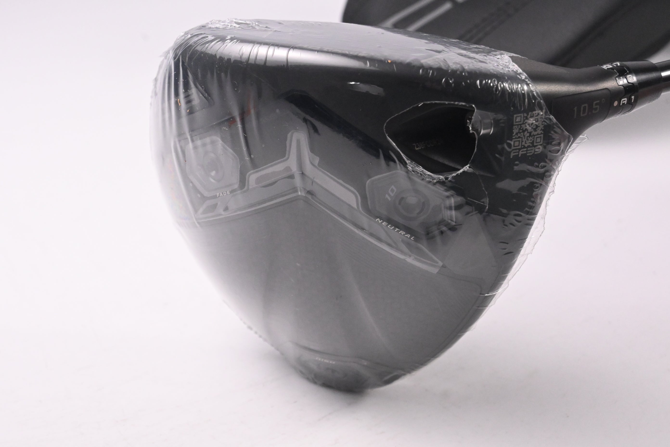 Cobra DS-Adapt LS Driver / 10.5 Degree / Stiff Flex Denali Black 60 Shaft