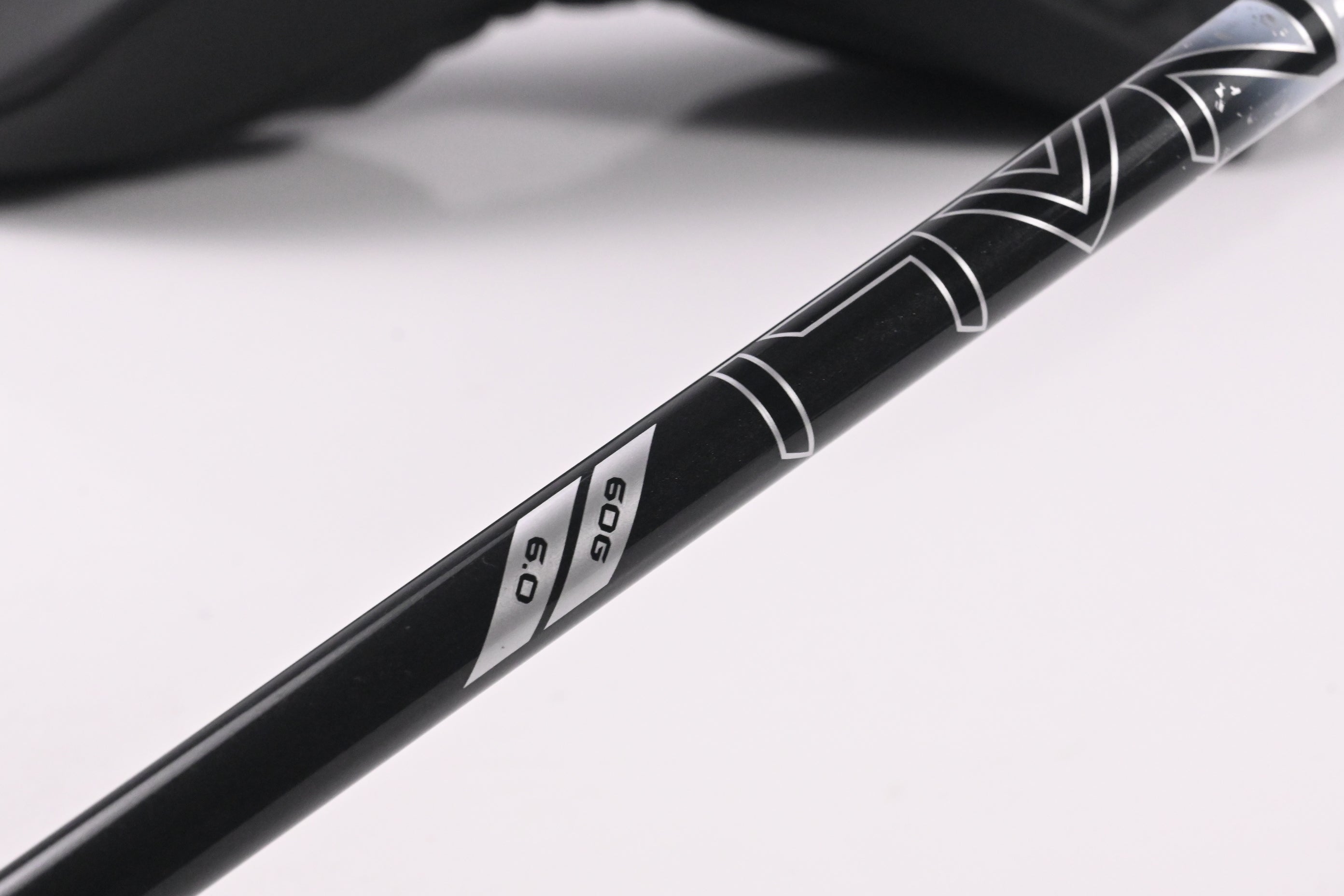Cobra DS-Adapt LS Driver / 10.5 Degree / Stiff Flex Denali Black 60 Shaft