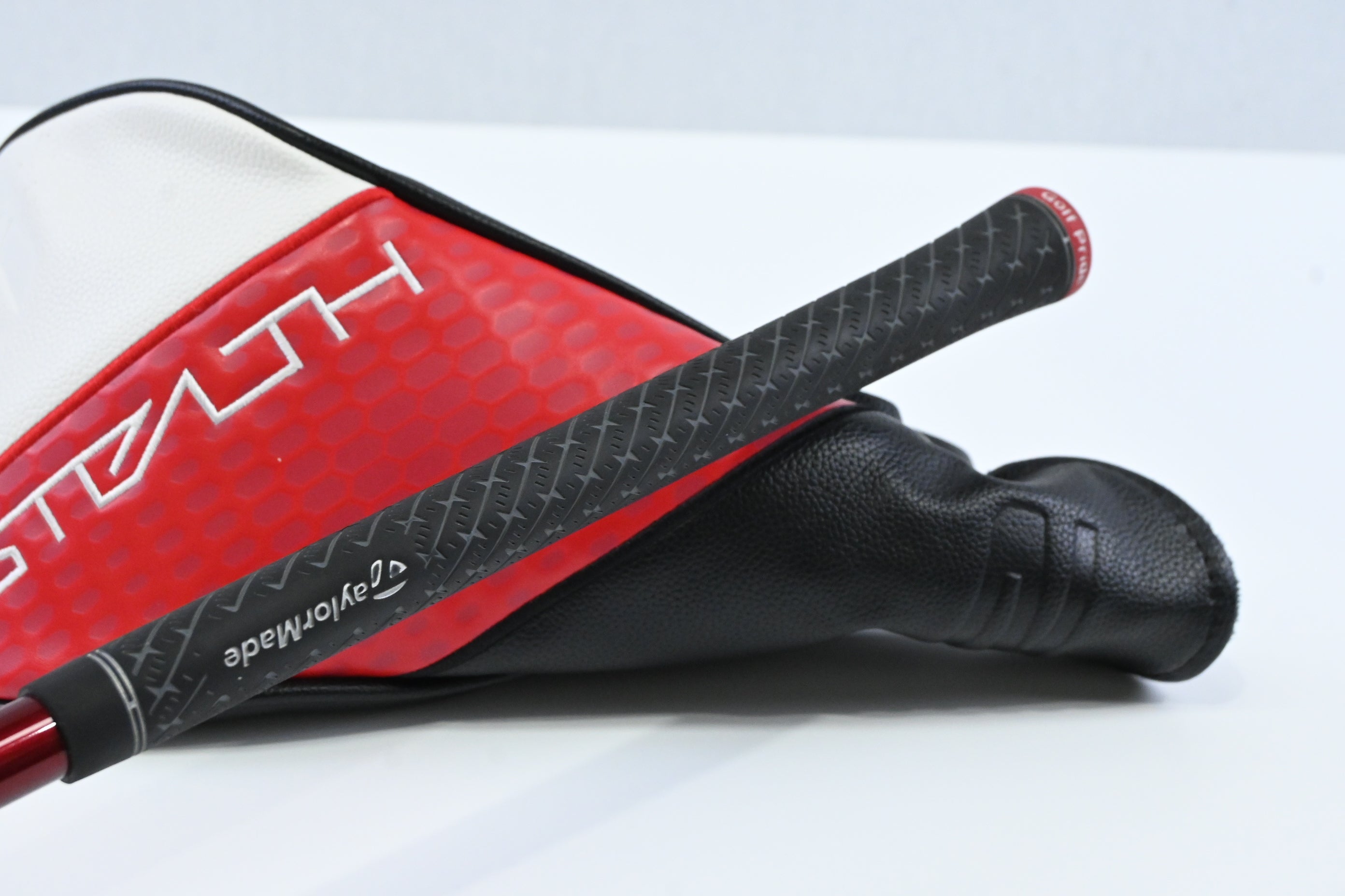 Taylormade Stealth 2 Driver / 10.5 Degree / Stiff Flex Fujikura Ventus TR Red 5