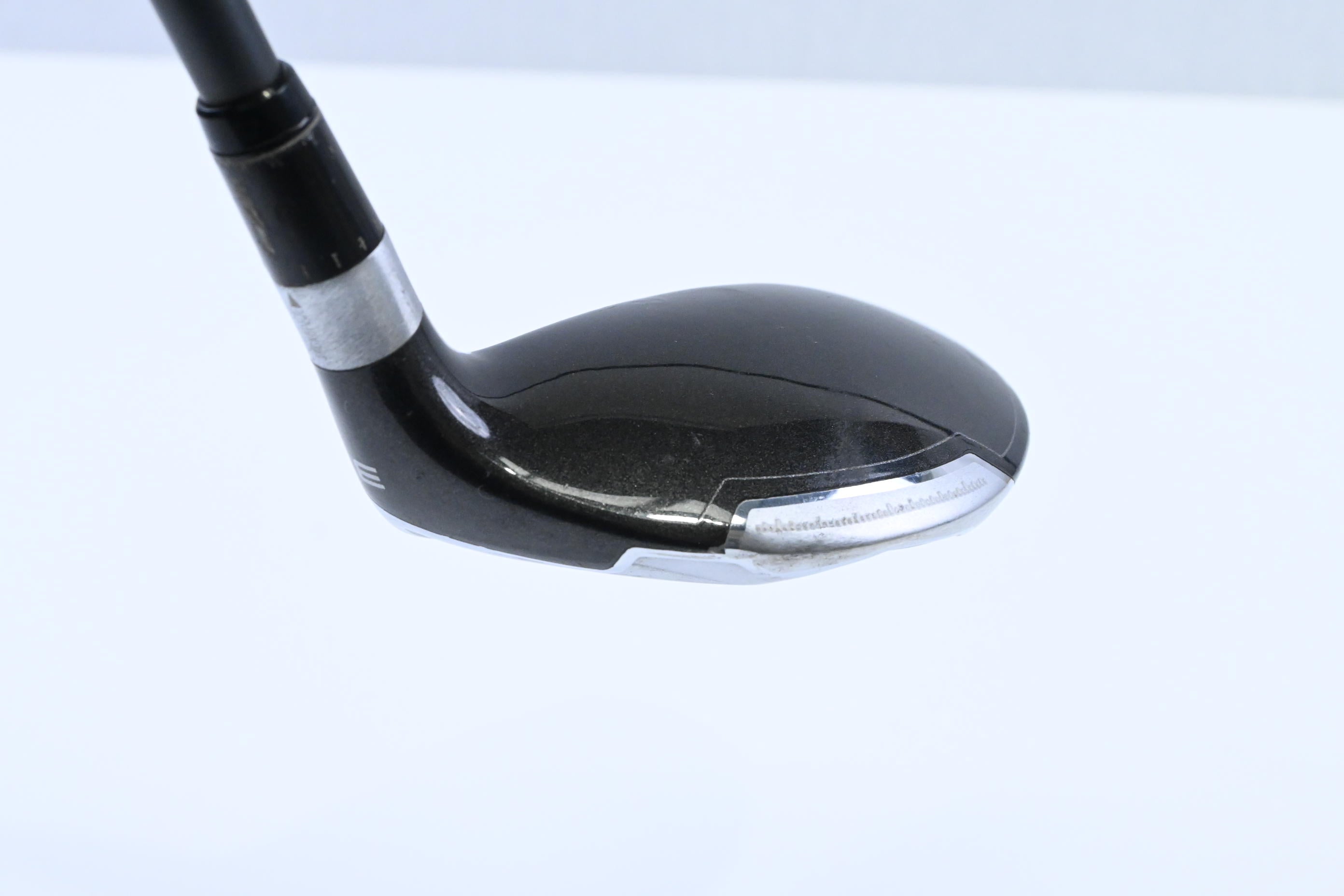 Taylormade SLDR #3 Hybrid / 19 Degree / Regular Flex Fujikura Speeder 82 Shaft