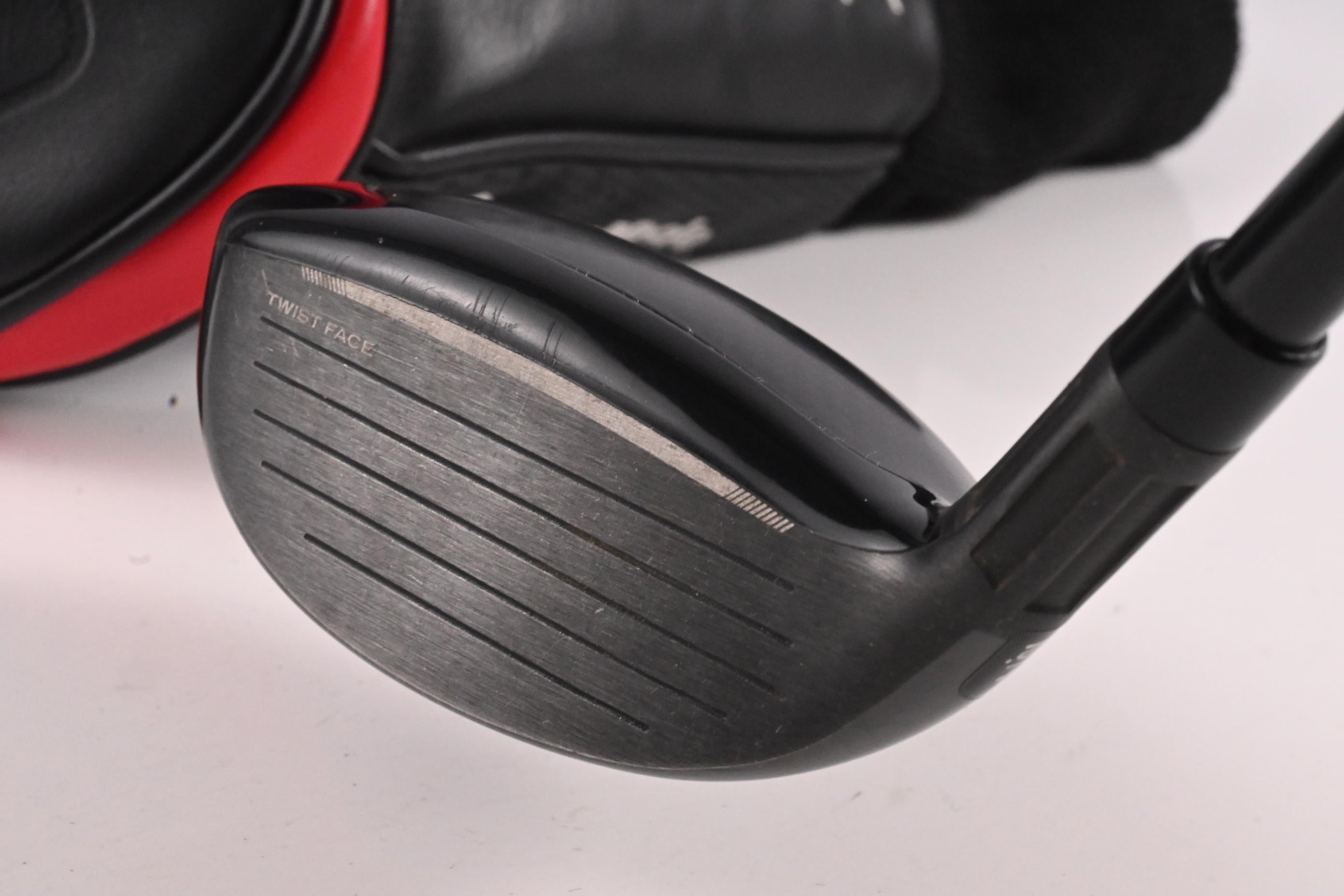 Taylormade Stealth #4 Hybrid / 22 Degree / Regular Flex Ventus Red 6 Shaft