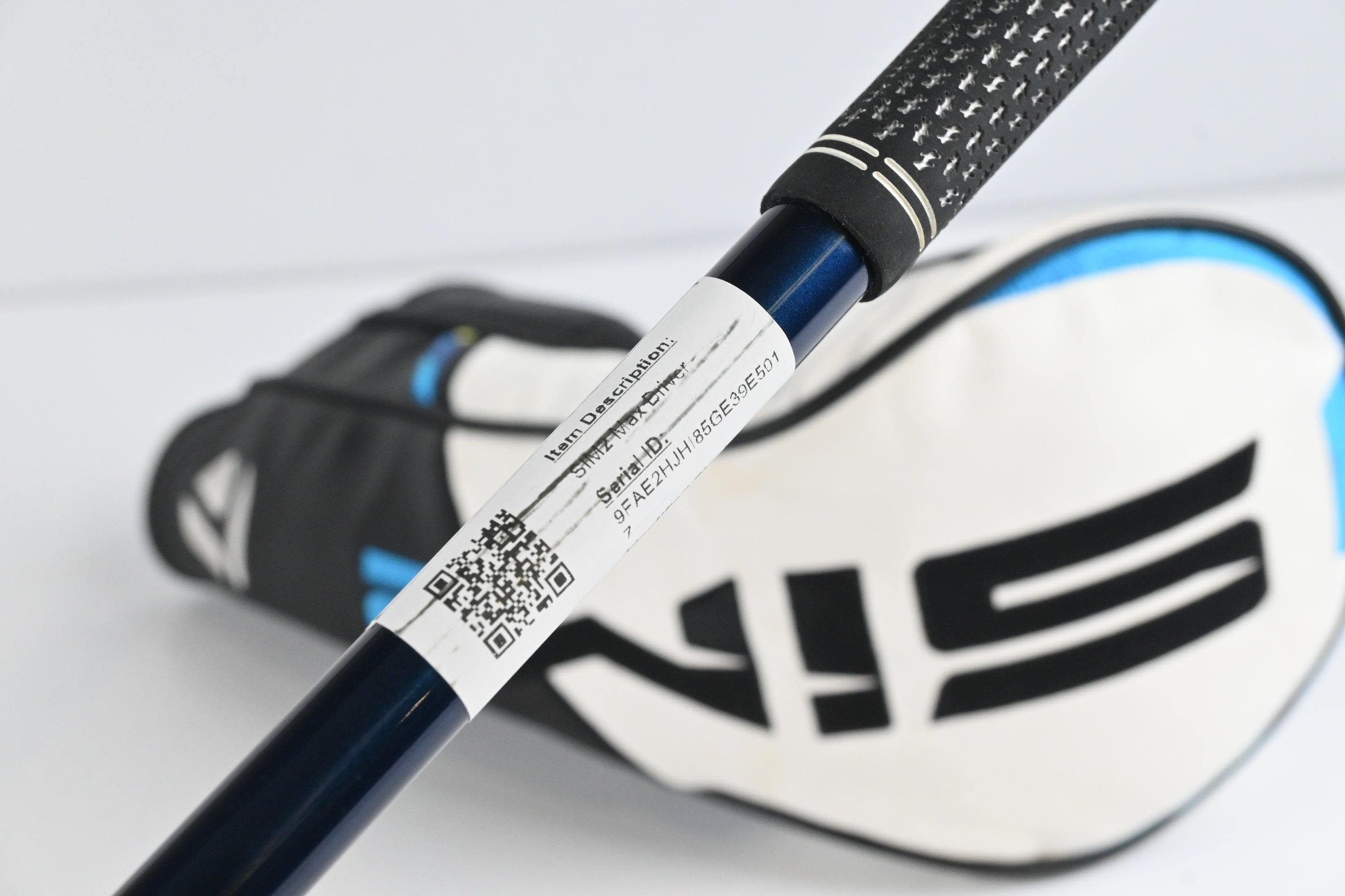 Left Hand Taylormade SIM2 Max Driver / 10.5 Degree / Regular Flex Ventus Blue 5