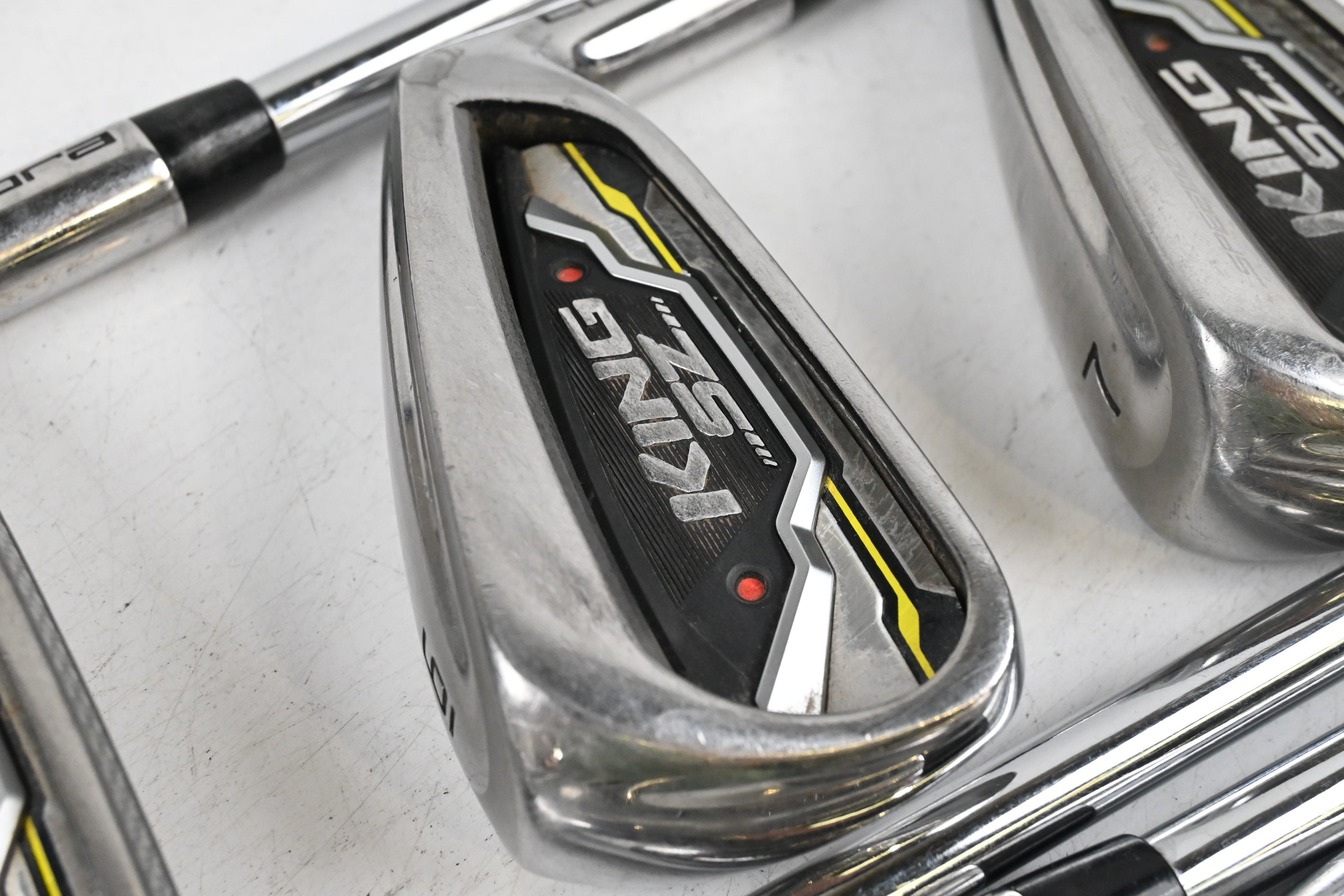 Cobra King Speedzone Irons / 5-PW+GW / Regular Flex Cobra Shafts