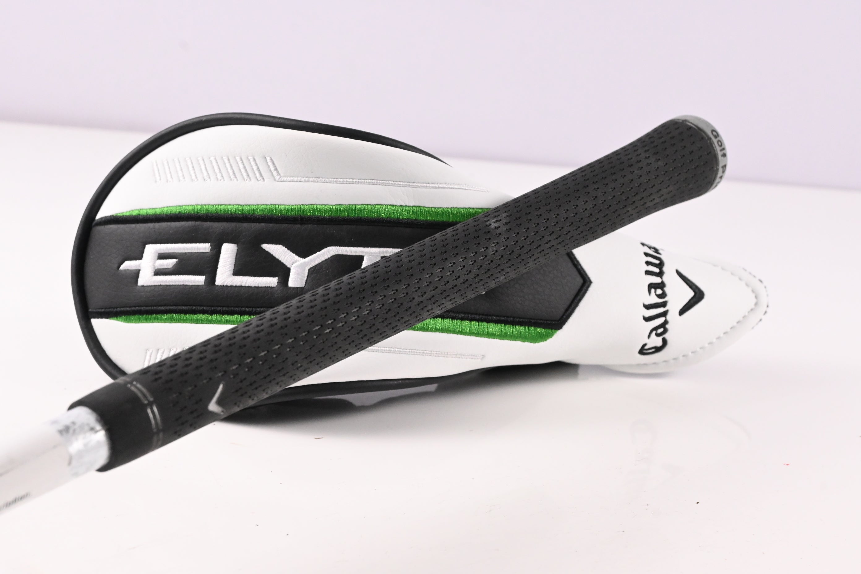 Callaway Elyte #4 Hybrid / 22 Degree / Regular Flex Denali Charcoal 60 Shaft