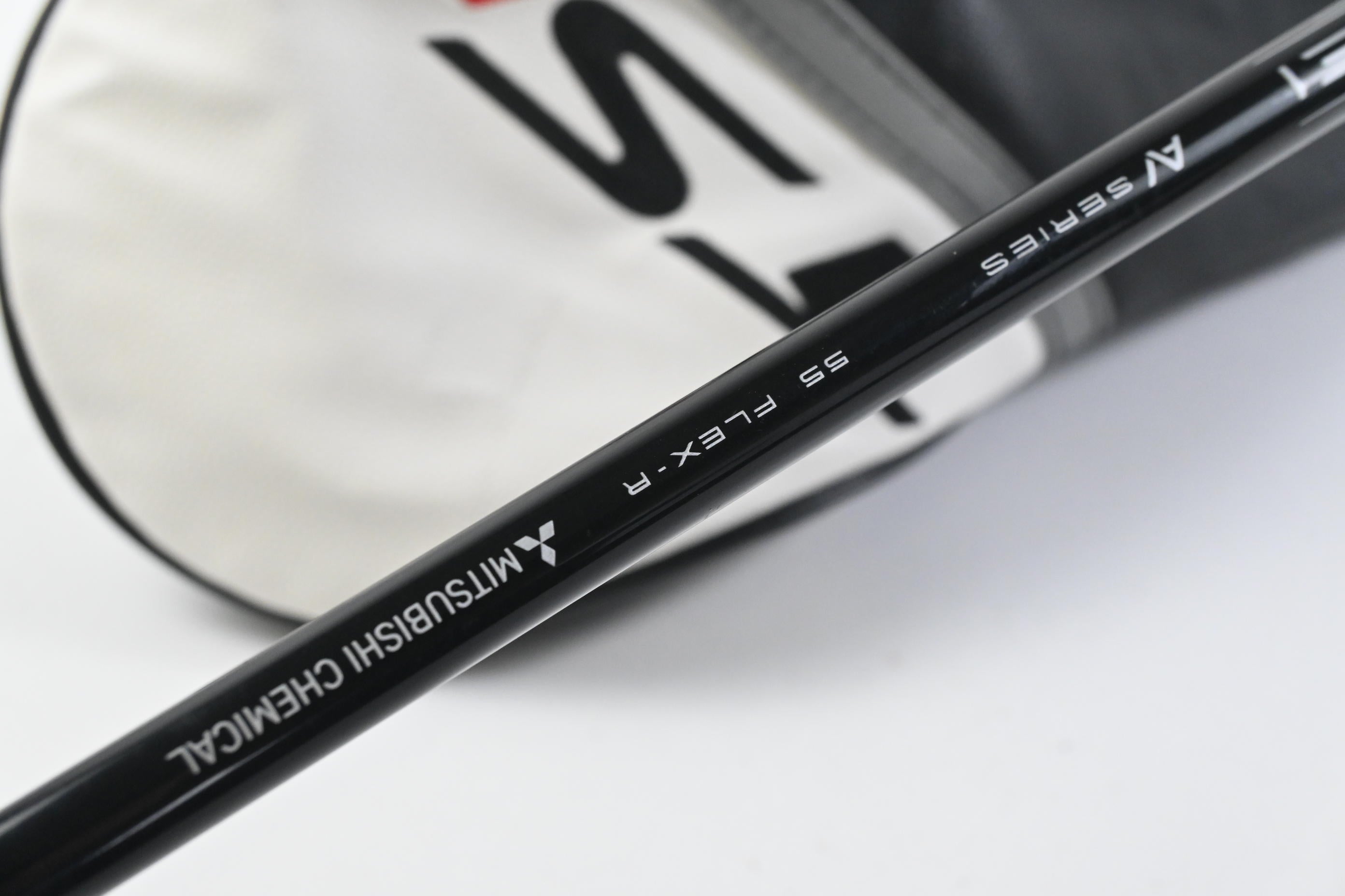 Titleist TSR3 Driver / 10 Degree / Regular Flex Tensei AV Blue 55 Shaft