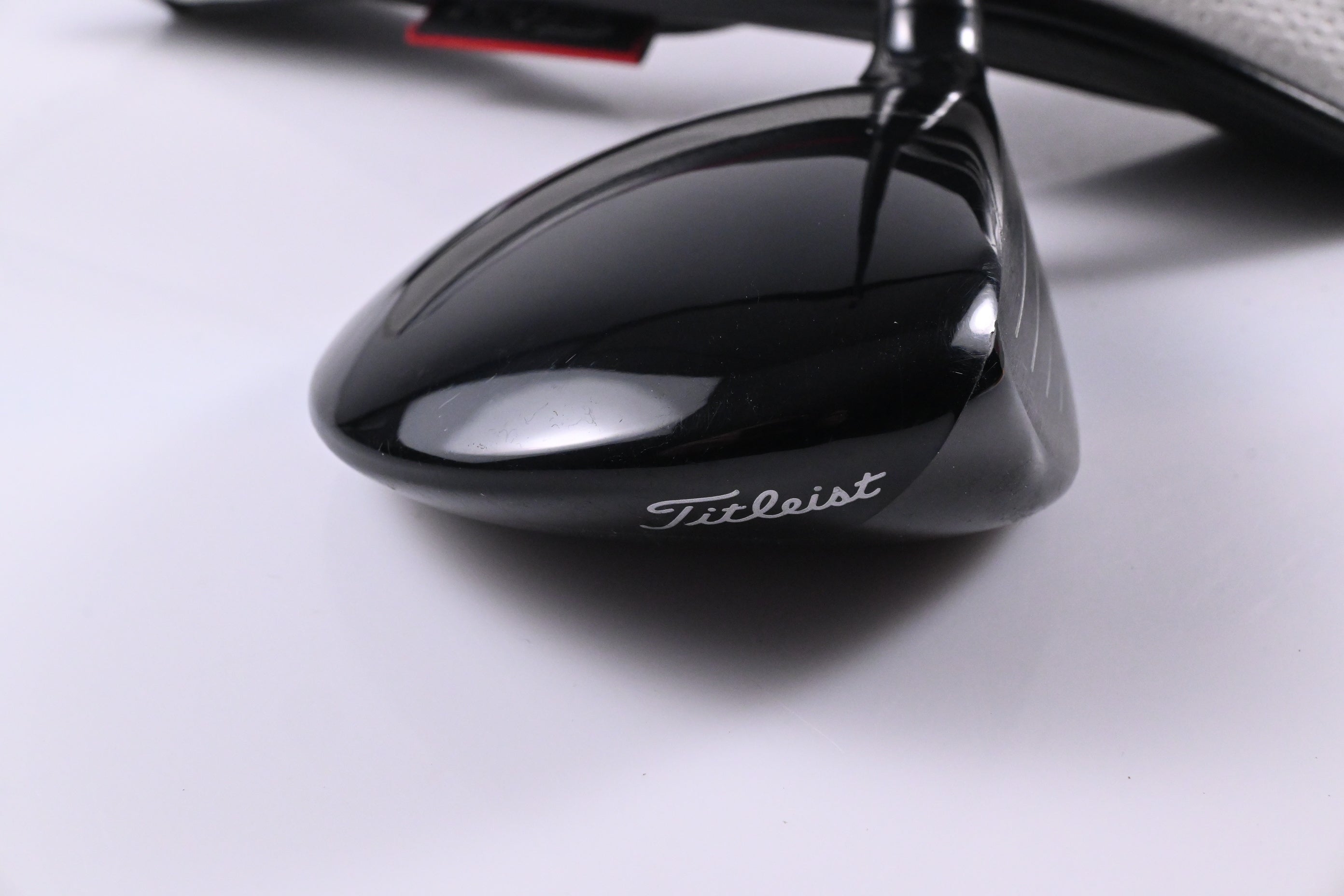 Titleist GT2 #3 Wood / 16.5 Degree / Stiff Flex HZRDUS Gen5 Black 70 Shaft