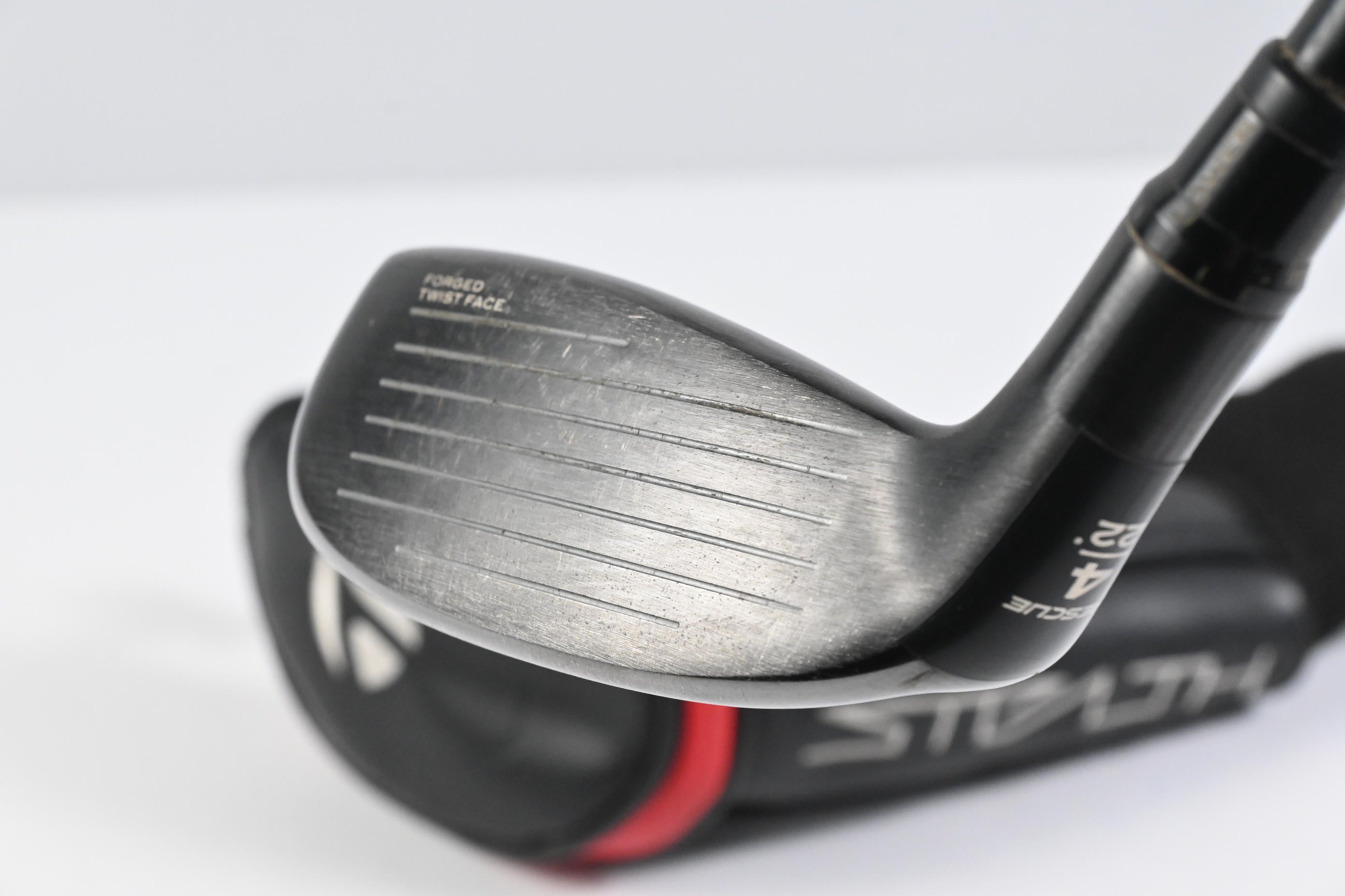 Taylormade Stealth Plus #4 Hybrid / 22 Degree / Regular Flex HZRDUS Smoke RDX