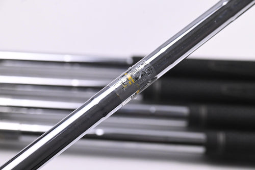 Callaway Warbird Iron / 7-PW+SW / Regular Flex Callaway Shafts