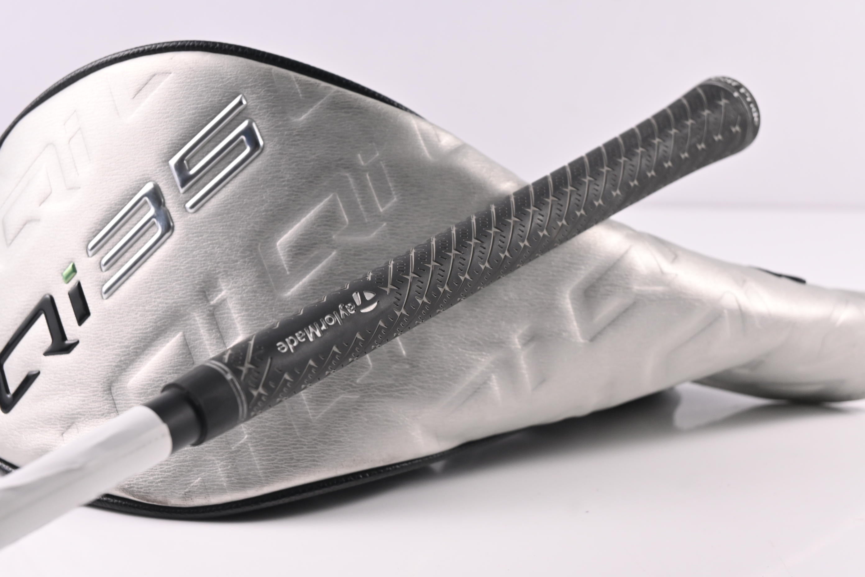 Left Hand Taylormade Qi35 Driver / 10.5 Degree / Regular Flex Air Speeder 50