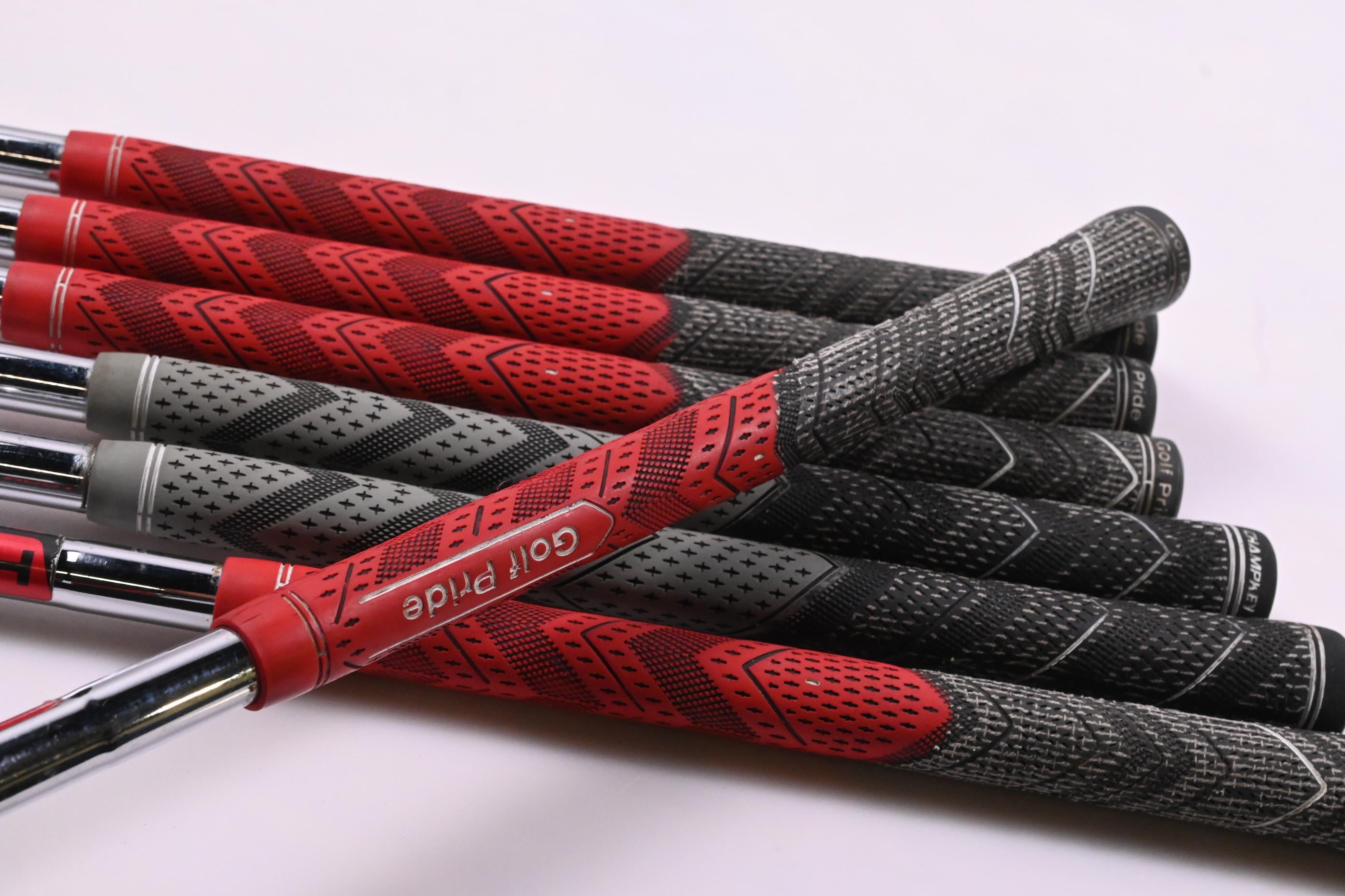 Taylormade M4 Irons / 5-PW+SW / Regular Flex KBS Tour Shafts