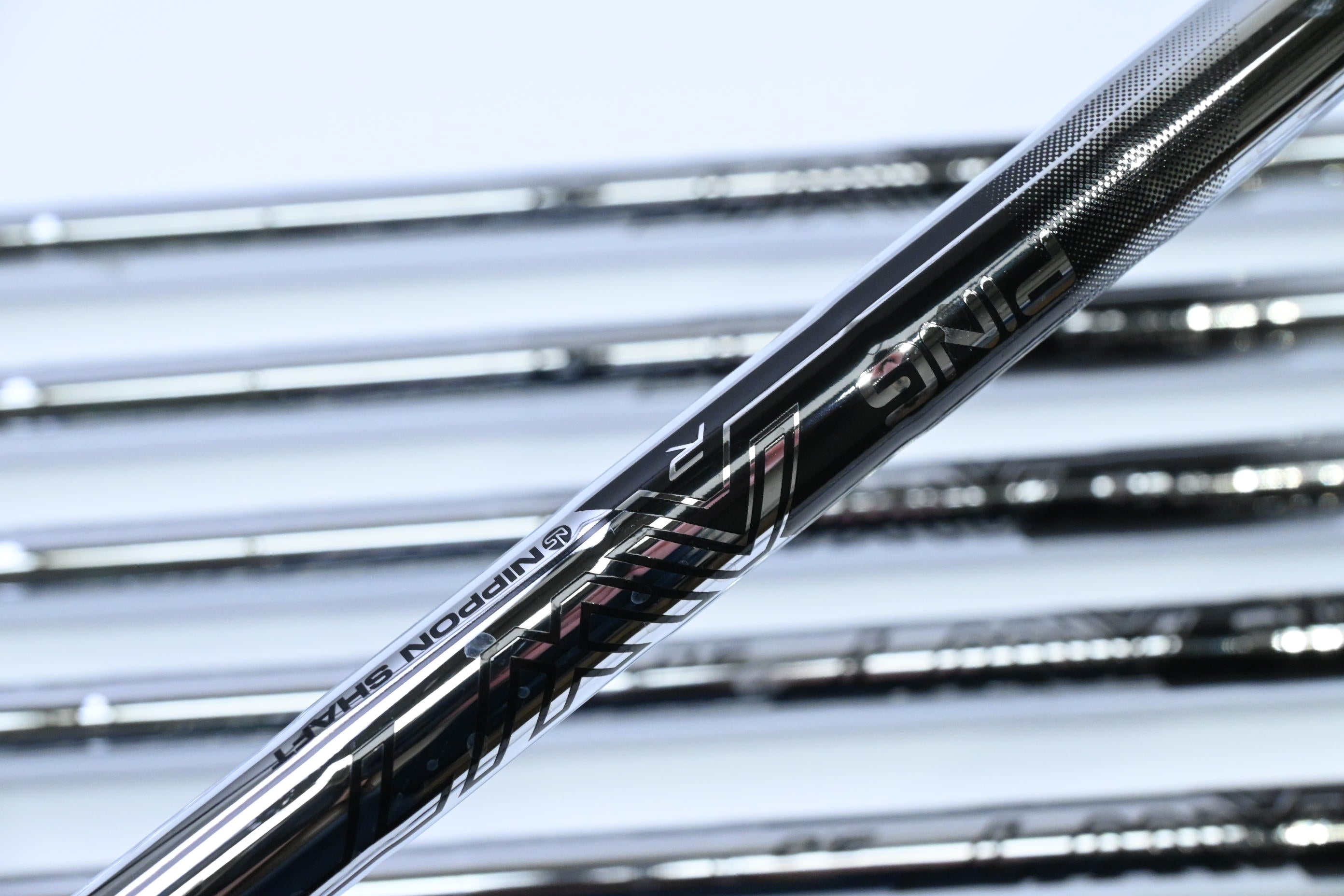 Ping G440 Irons / 6-PW+UW+GW / Red Dot / Regular Flex Ping AWT 3.0 Shafts