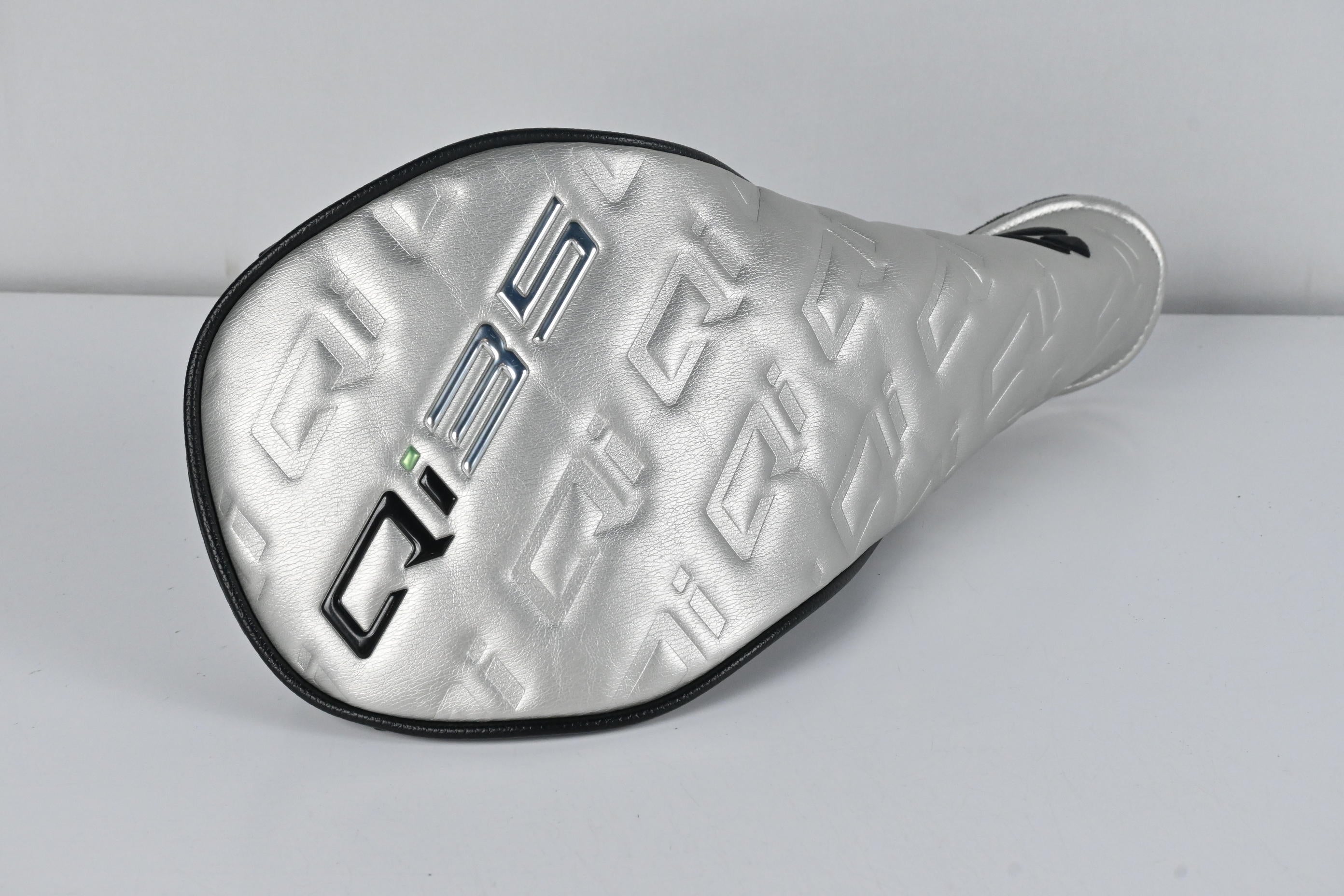 Taylormade Qi35 LS Driver / 9 Degree / Stiff Flex Kai'li Dark Waves CB Blue 60