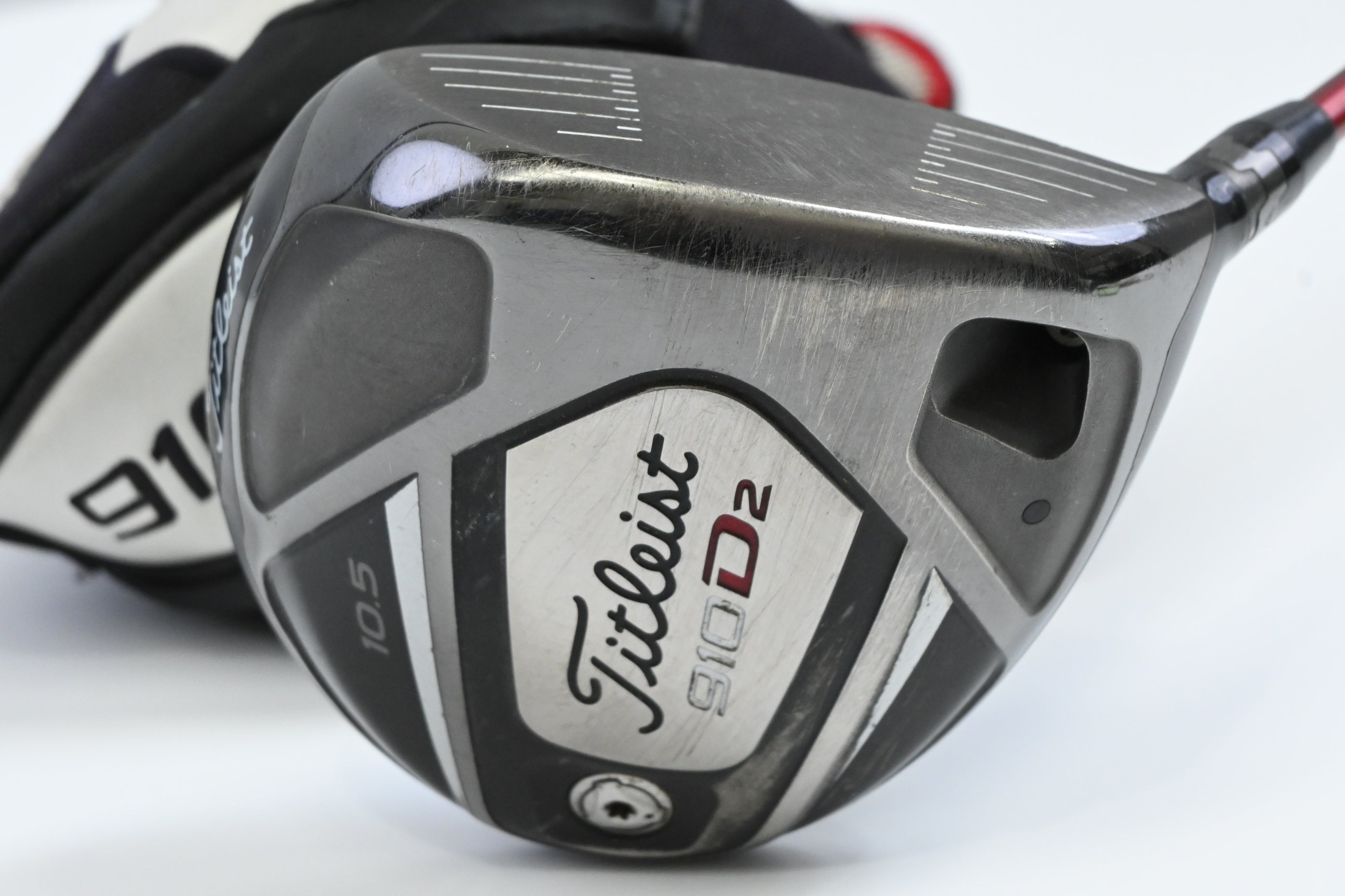 Titleist 910 D2 Driver / 10.5 Degree / Regular Flex Bassara 50 Shaft