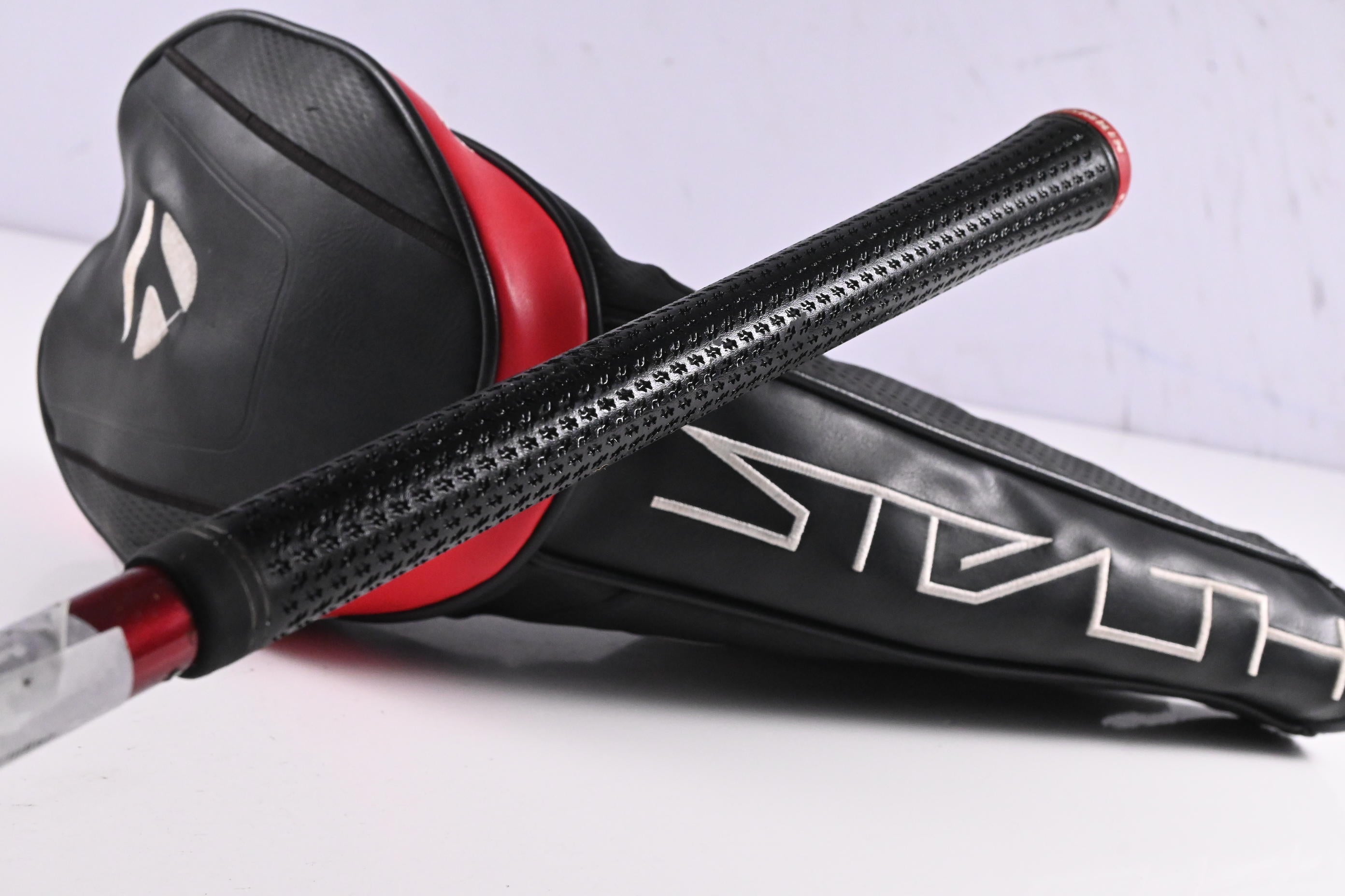 Taylormade Stealth Plus Driver / 10.5 Degree / Stiff Flex HZRDUS RDX Smoke Red