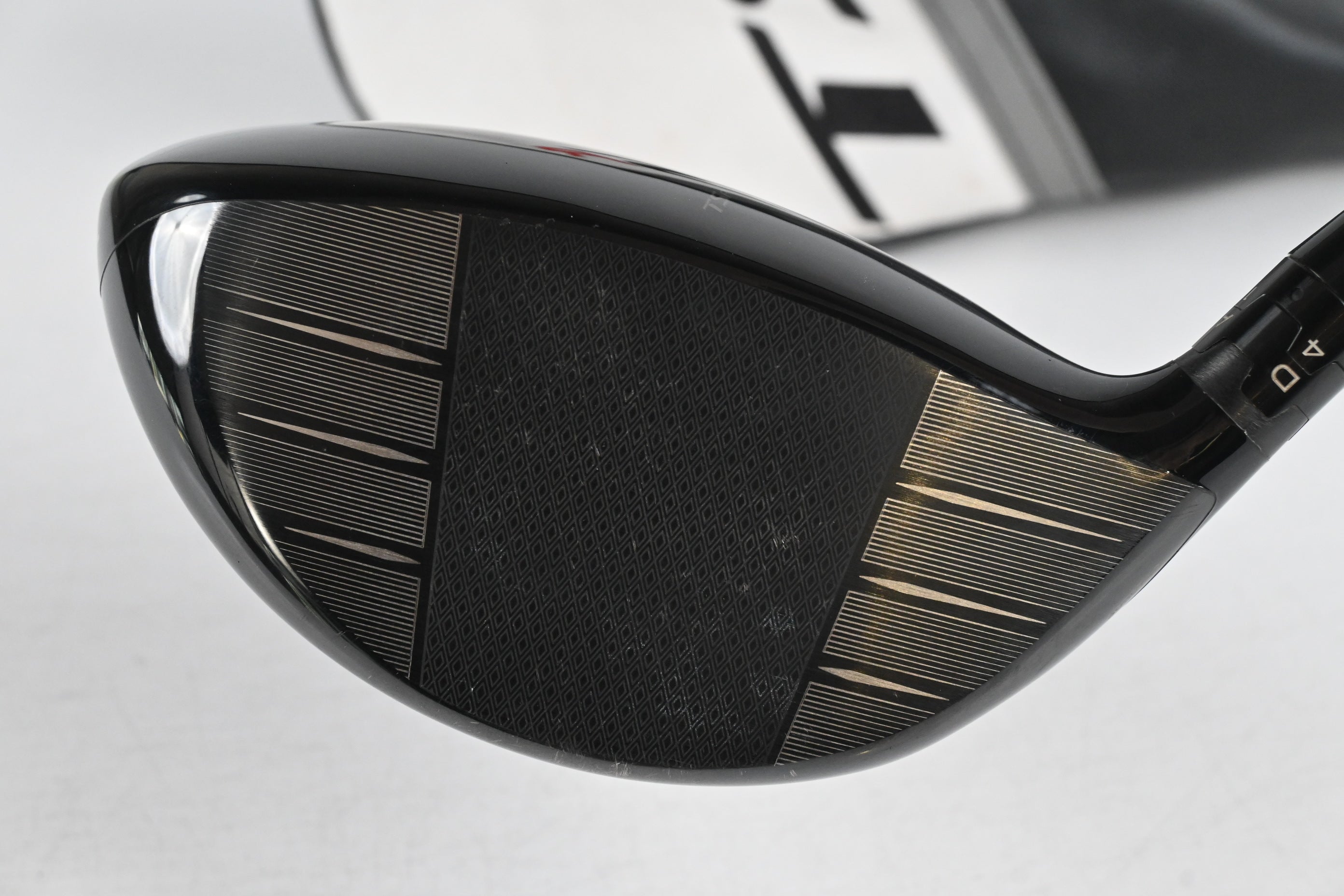 Titleist TSR3 Driver / 9 Degree / Regular Flex Hzrdus CB Red 50 Shaft