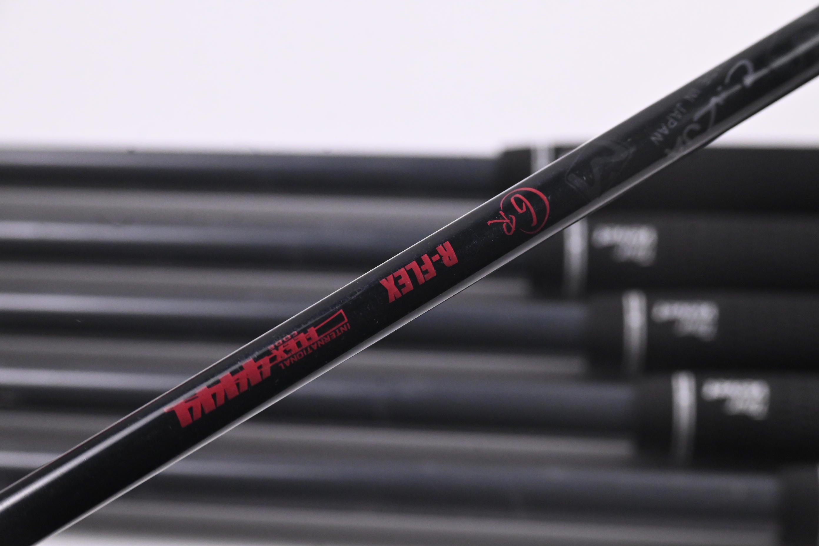 Cleveland Launcher UHX Irons / 5-PW / Regular Flex Miyazaki C.Kua 6 Shafts