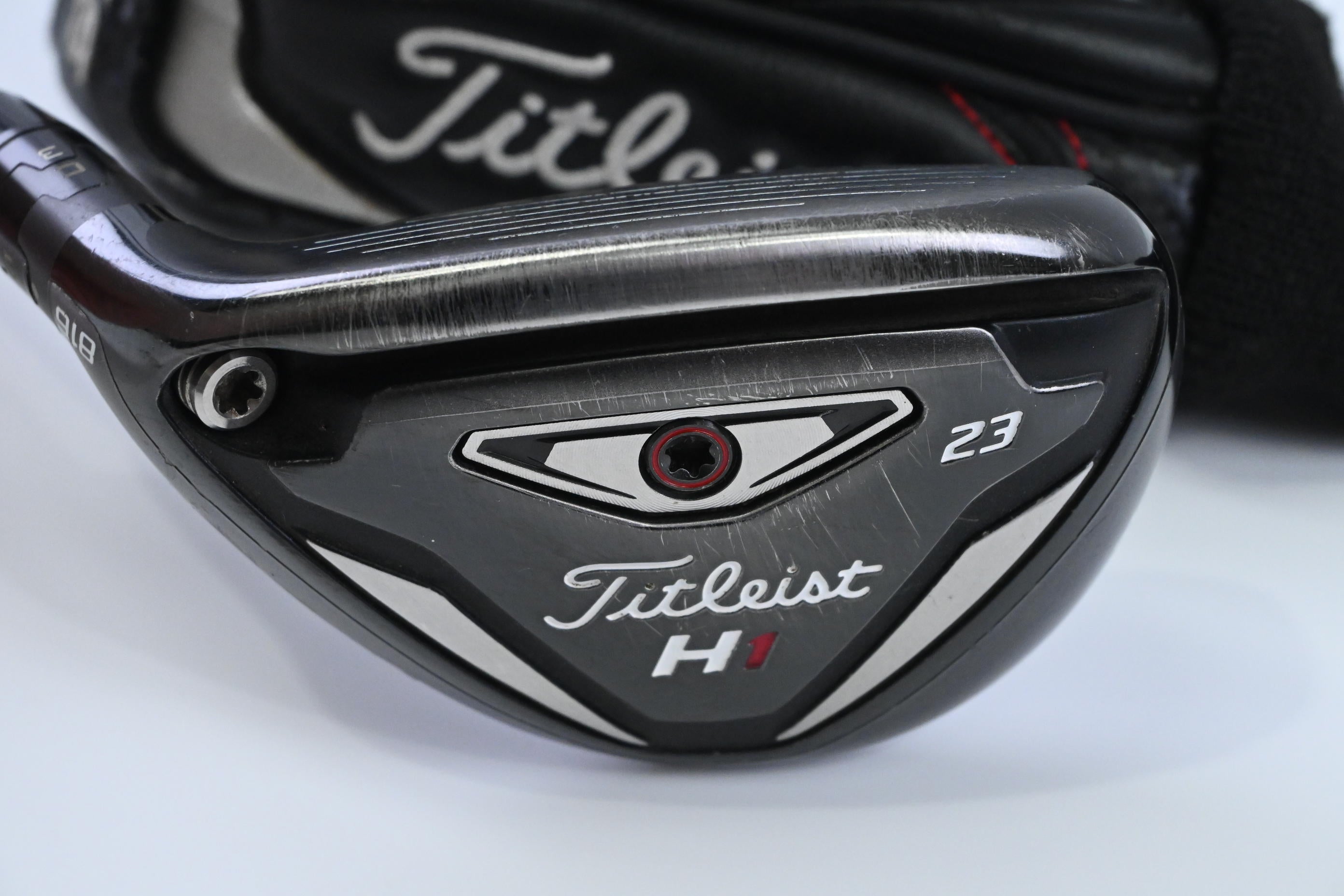 Left Hand Titleist 915H #4 Hybrid / 23 Degree / Regular Flex HZRDUS Smoke Black