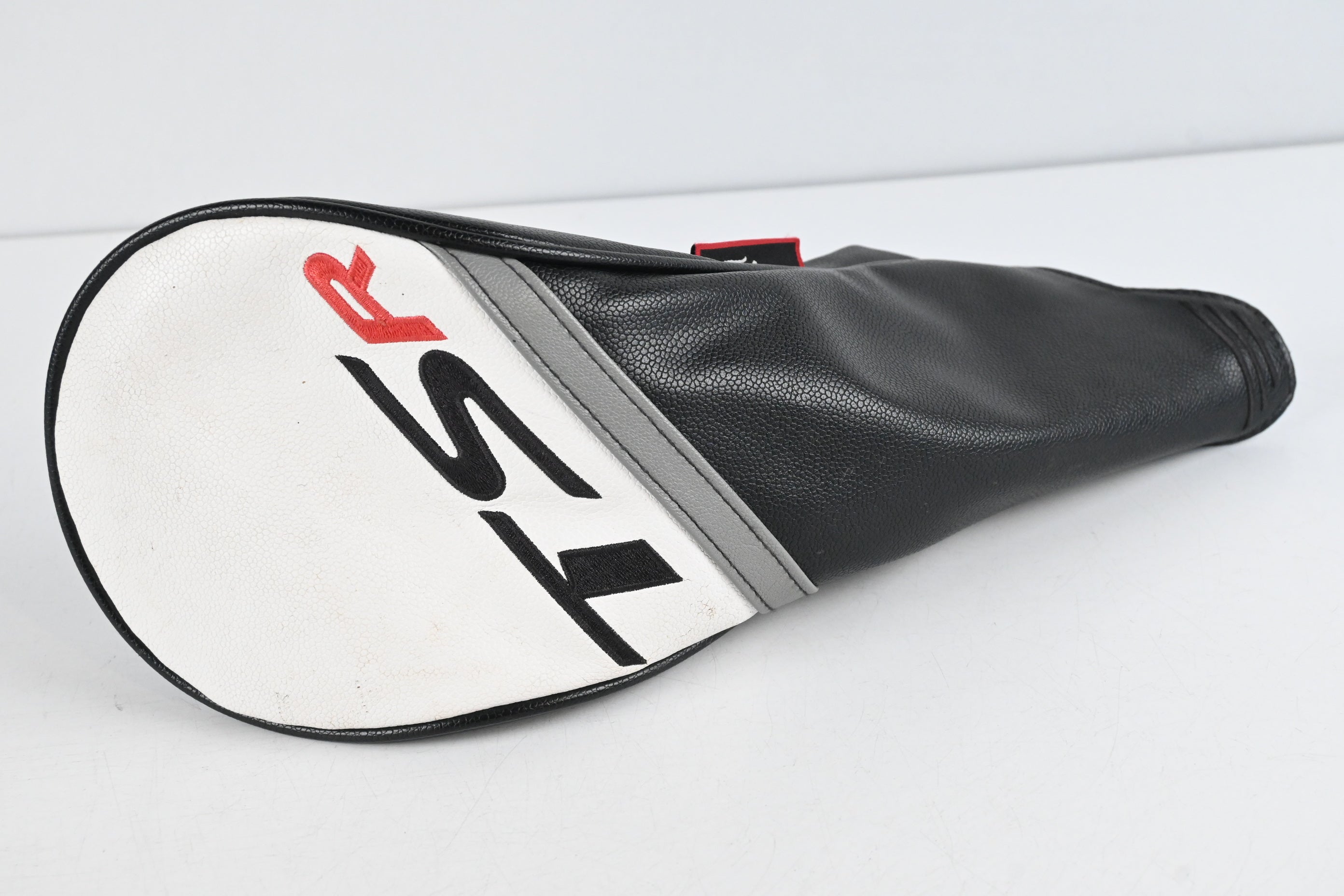Titleist TSR3 Driver / 9 Degree / Regular Flex Hzrdus CB Red 50 Shaft