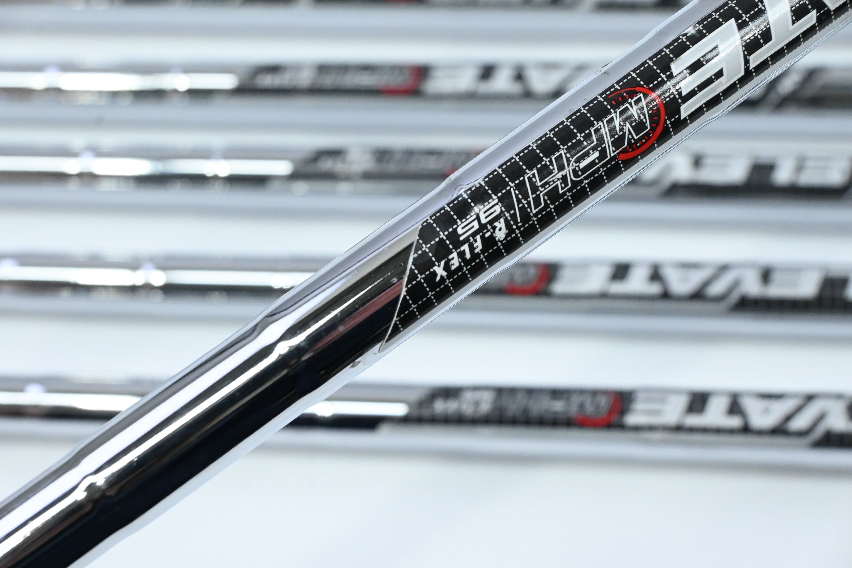 Ping i530 Irons / 6-PW+UW / Gold Dot / Regular Flex Elevate MPH 95 Shafts