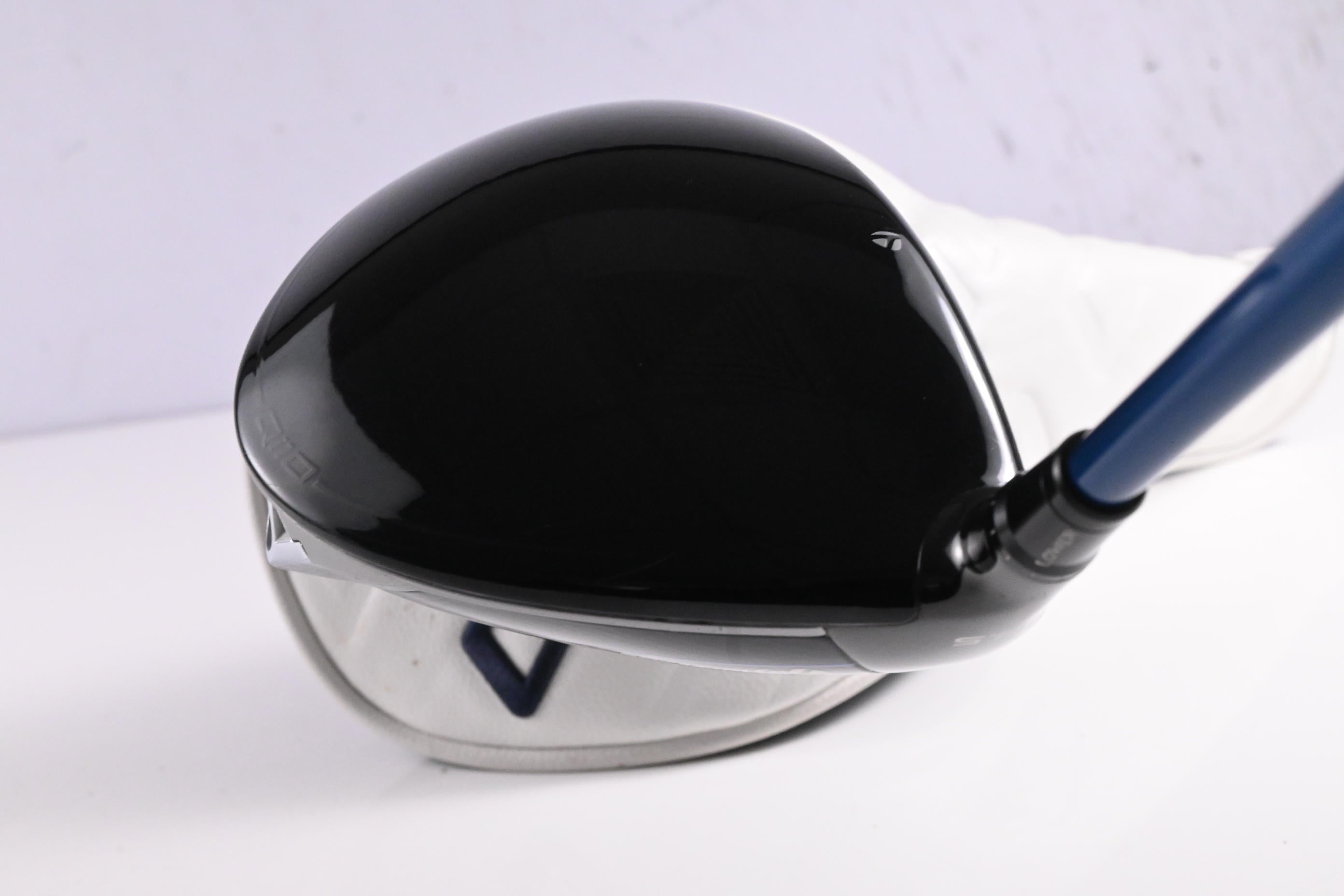 Left Hand Taylormade Qi10 LS Driver / 10.5 Degree / Senior Flex Riptide CB 40