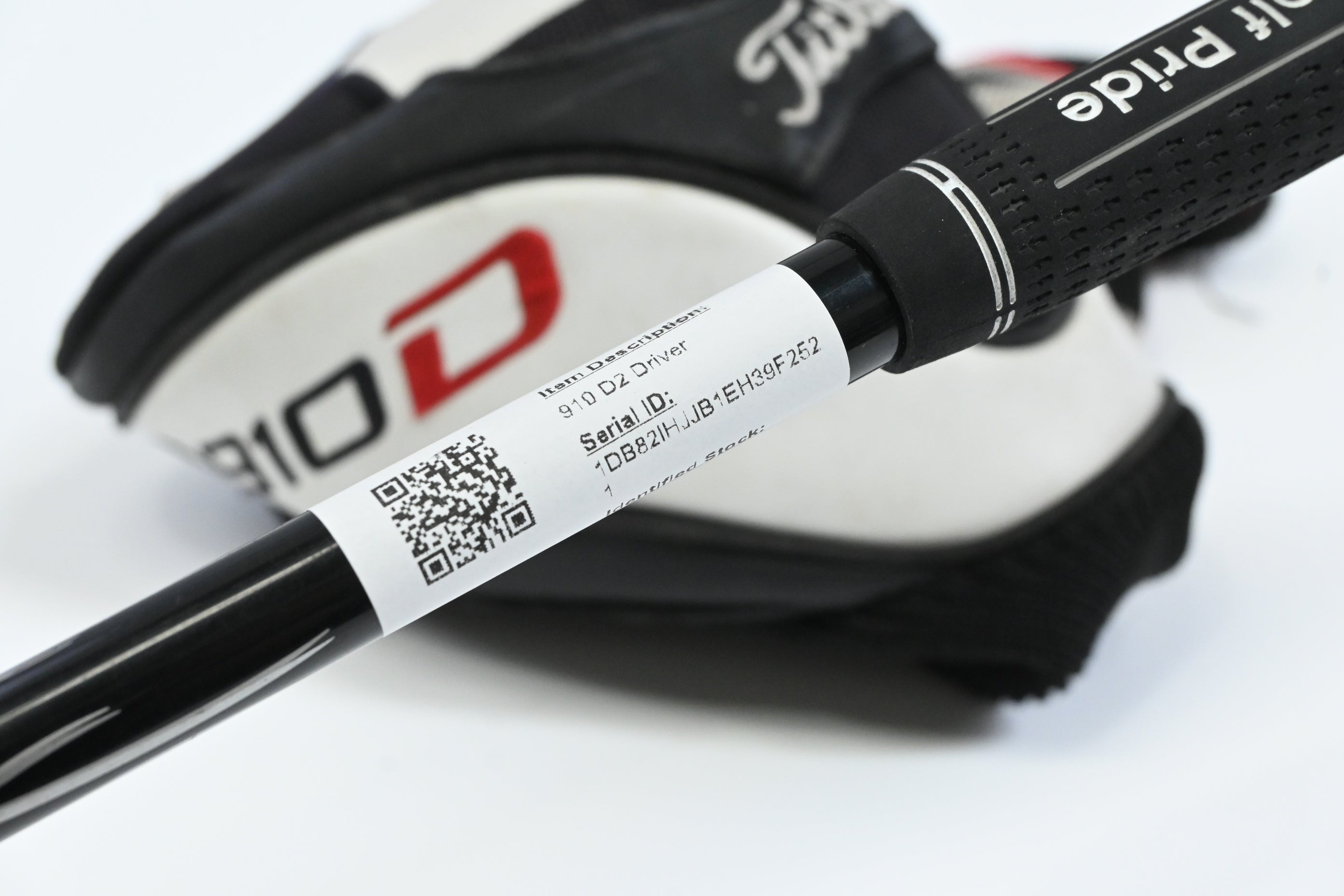 Titleist 910 D2 Driver / 10.5 Degree / Regular Flex Bassara 50 Shaft