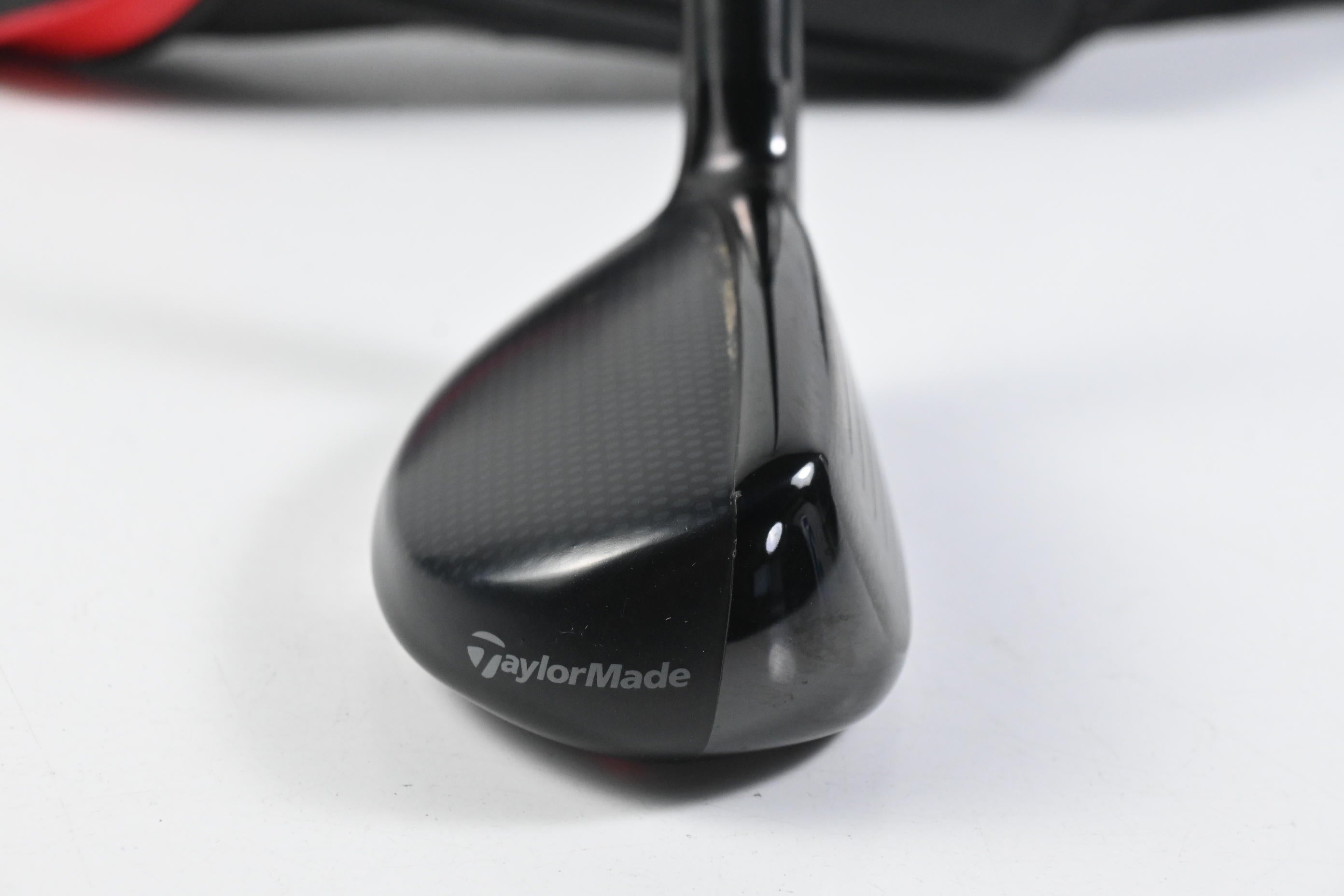 Taylormade Stealth Plus #3 Hybrid / 19.5 Degree / Regular Flex HZRDUS Smoke RDX