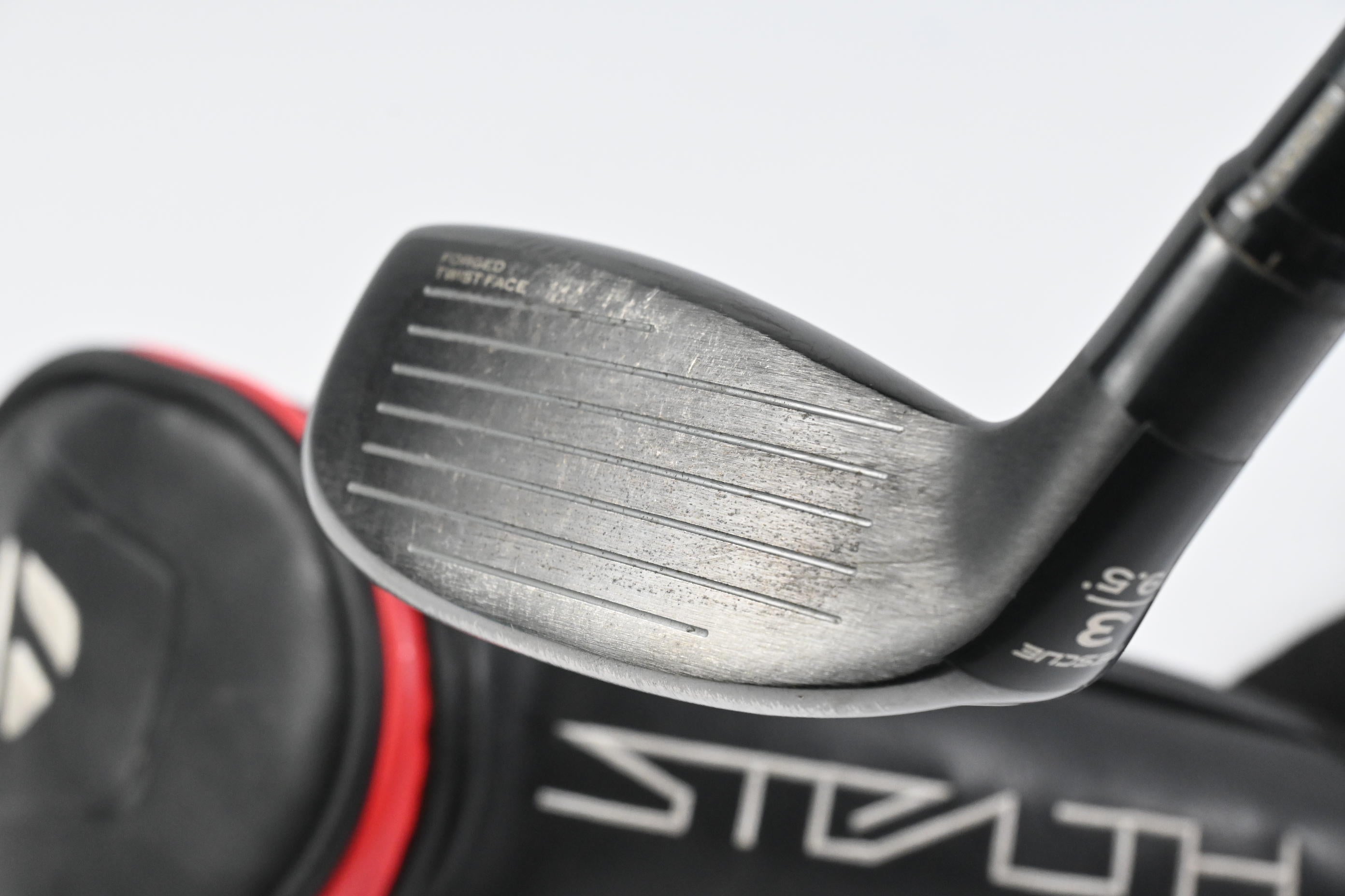 Taylormade Stealth Plus #3 Hybrid / 19.5 Degree / Regular Flex HZRDUS Smoke RDX