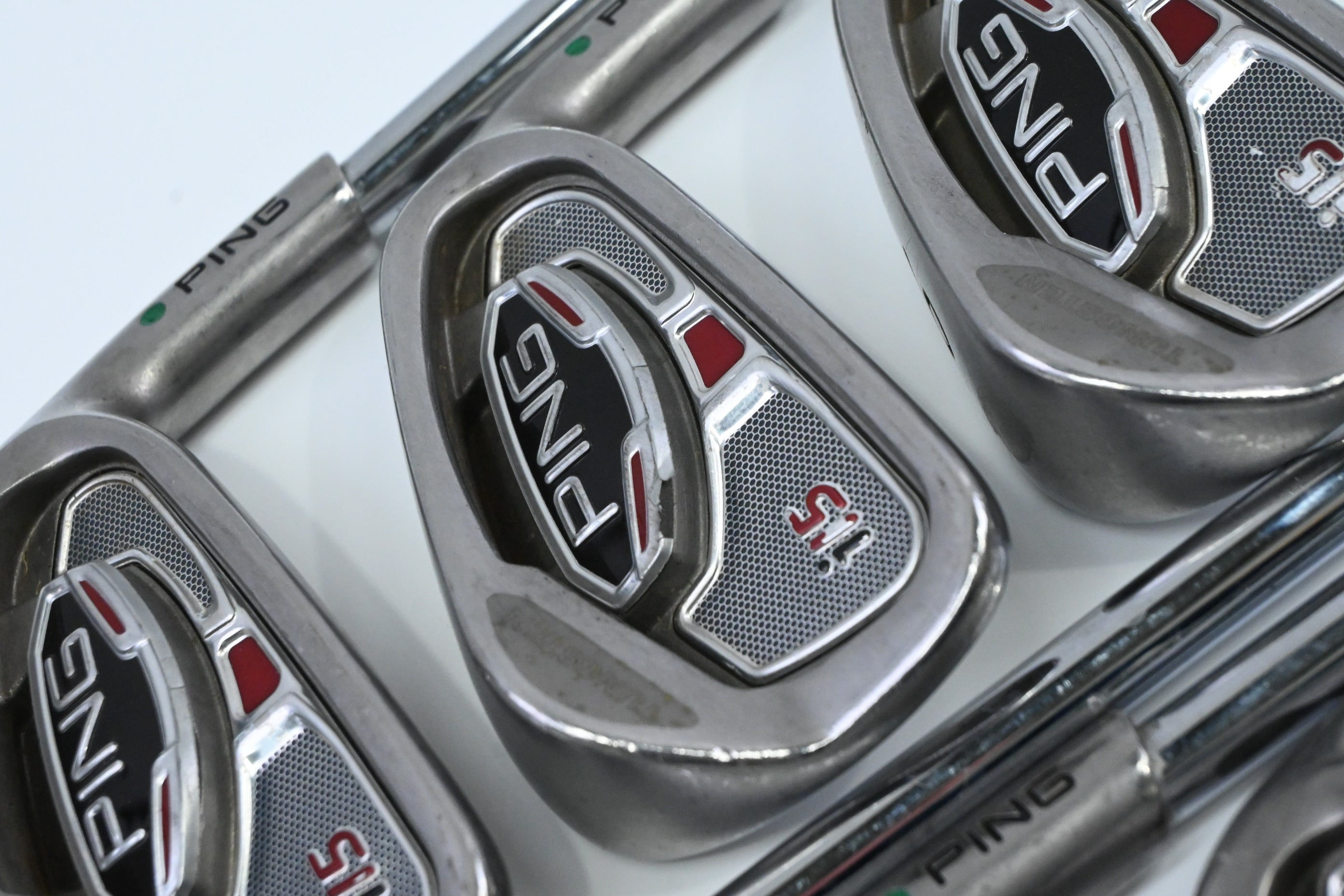 Ping i15 Irons / 4-PW / Green Dot / Regular Flex Ping CFS Shafts