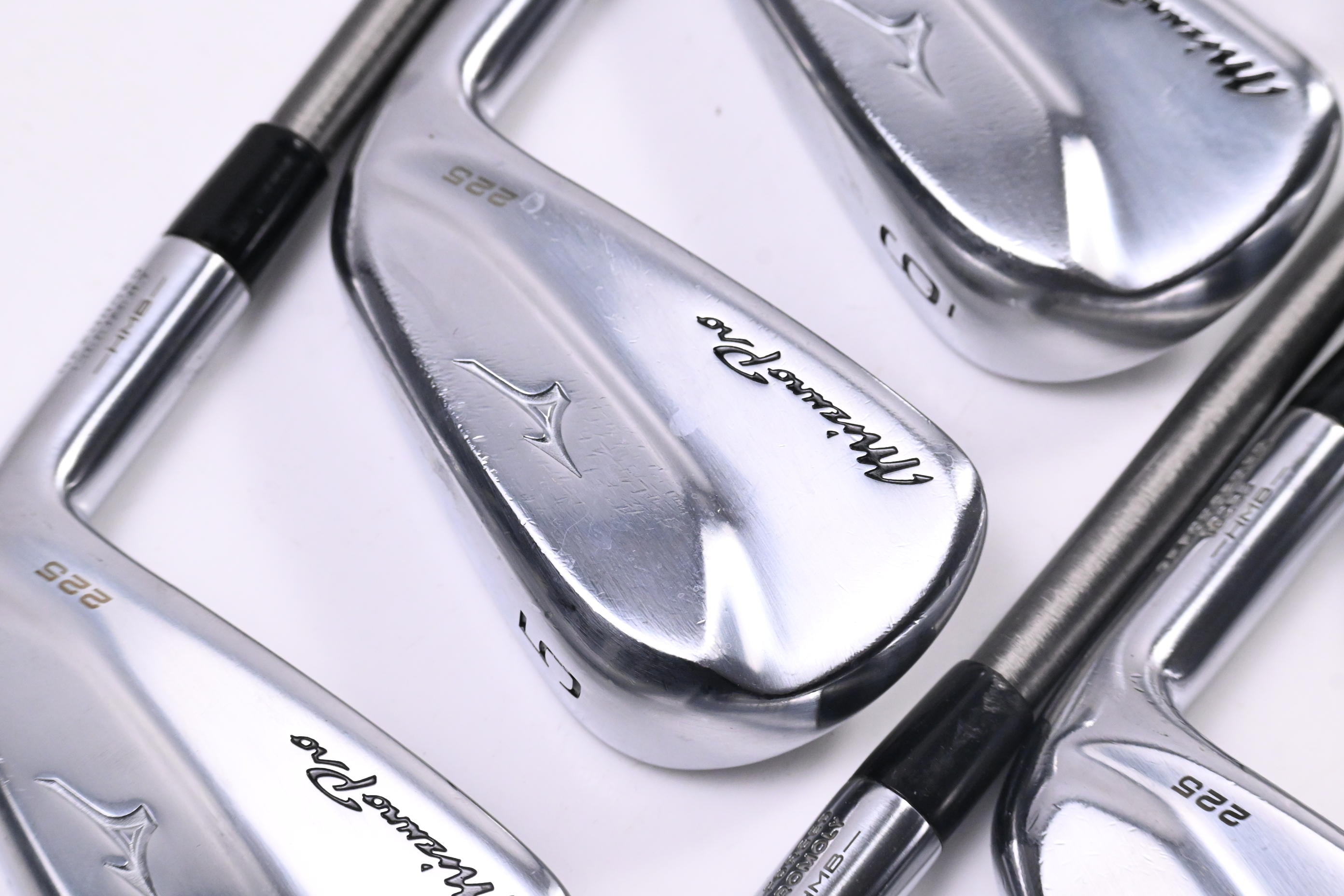 Mizuno Pro 225 Irons / 4-PW+GW / Stiff Flex AeroTech SteelFiber i80 cw Shafts