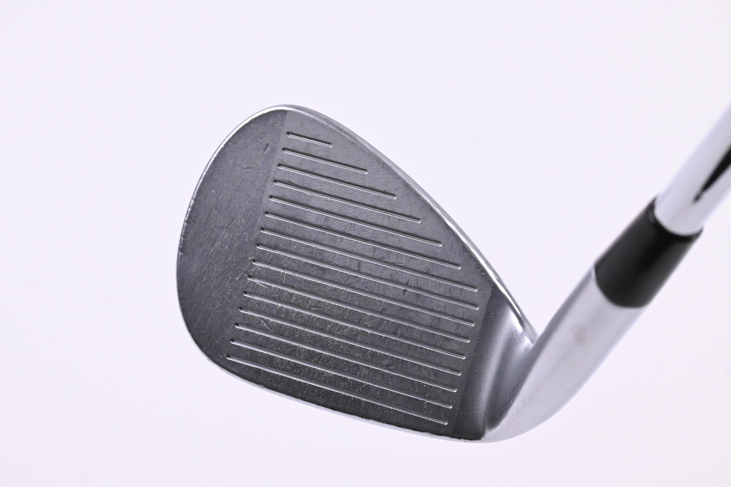 Mizuno JPX 923 Gap Wedge / 49 Degree / Regular Flex Dynamic Gold 105 R300 Shaft