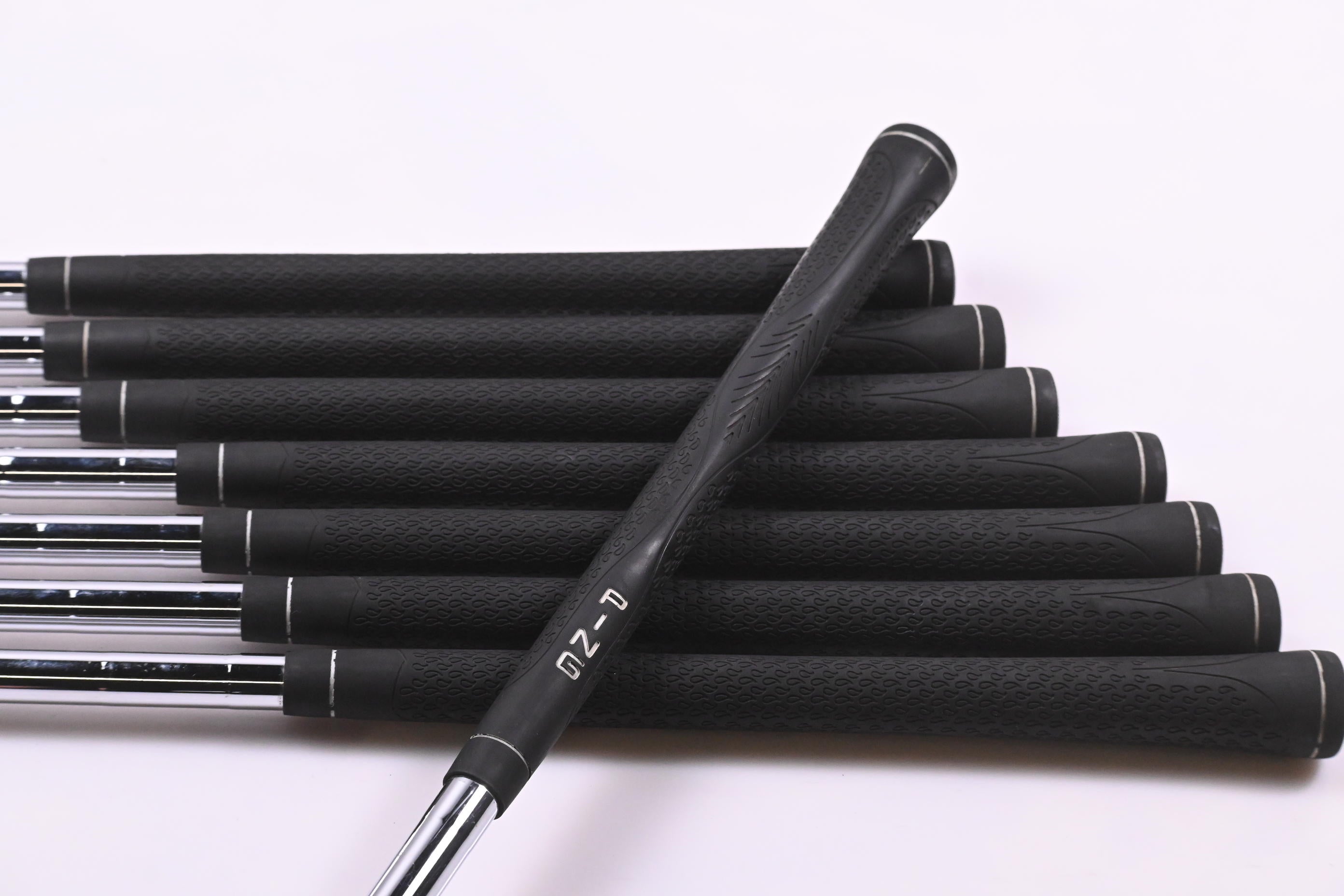 Ping i5 Irons / 2-9i / Orange Dot / Stiff Flex Ping Z-Z65 Shafts