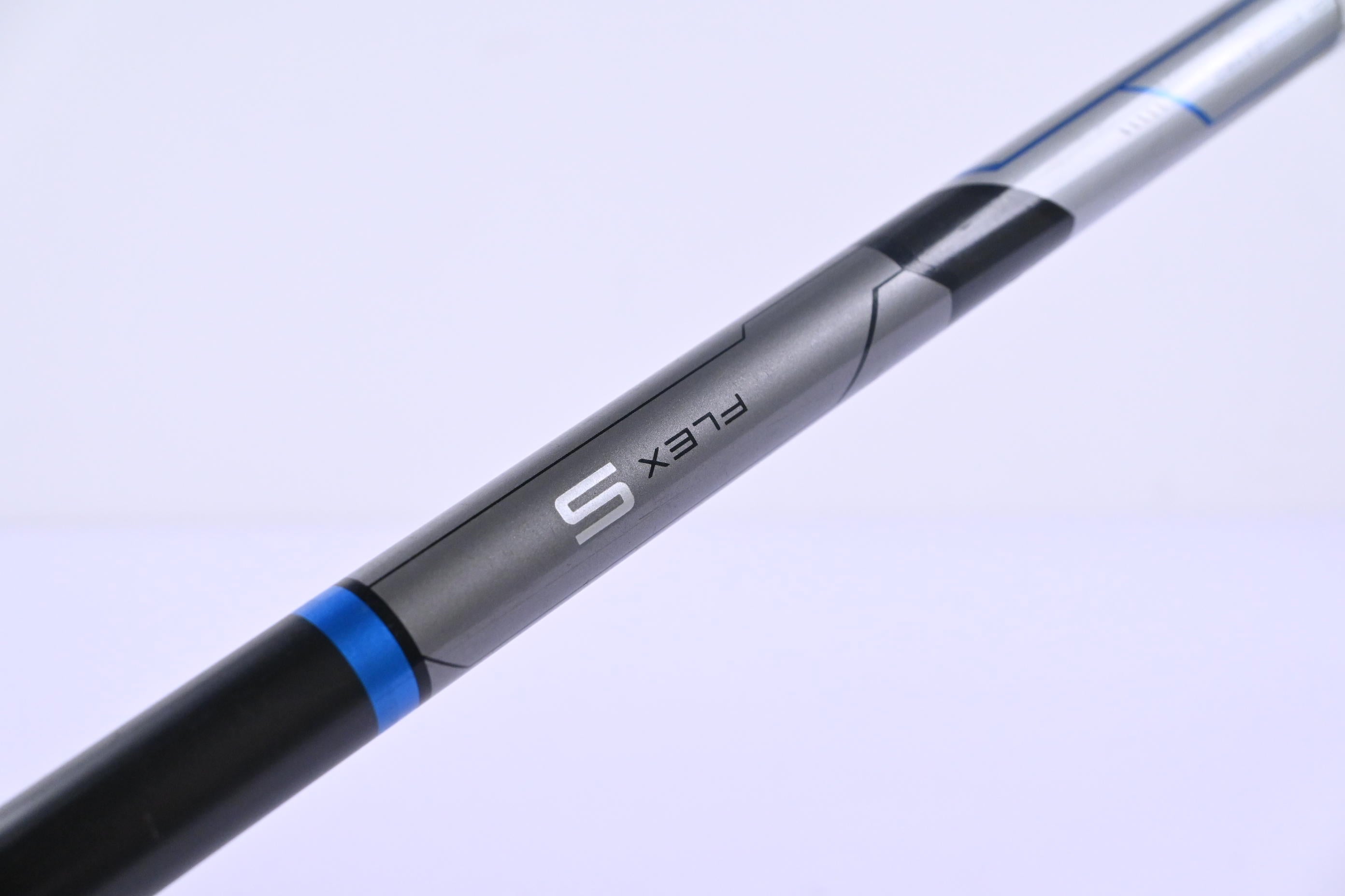 Taylormade SLDR Driver / 9.5 Degree / Stiff Flex Fujikura Speeder 57 Shaft