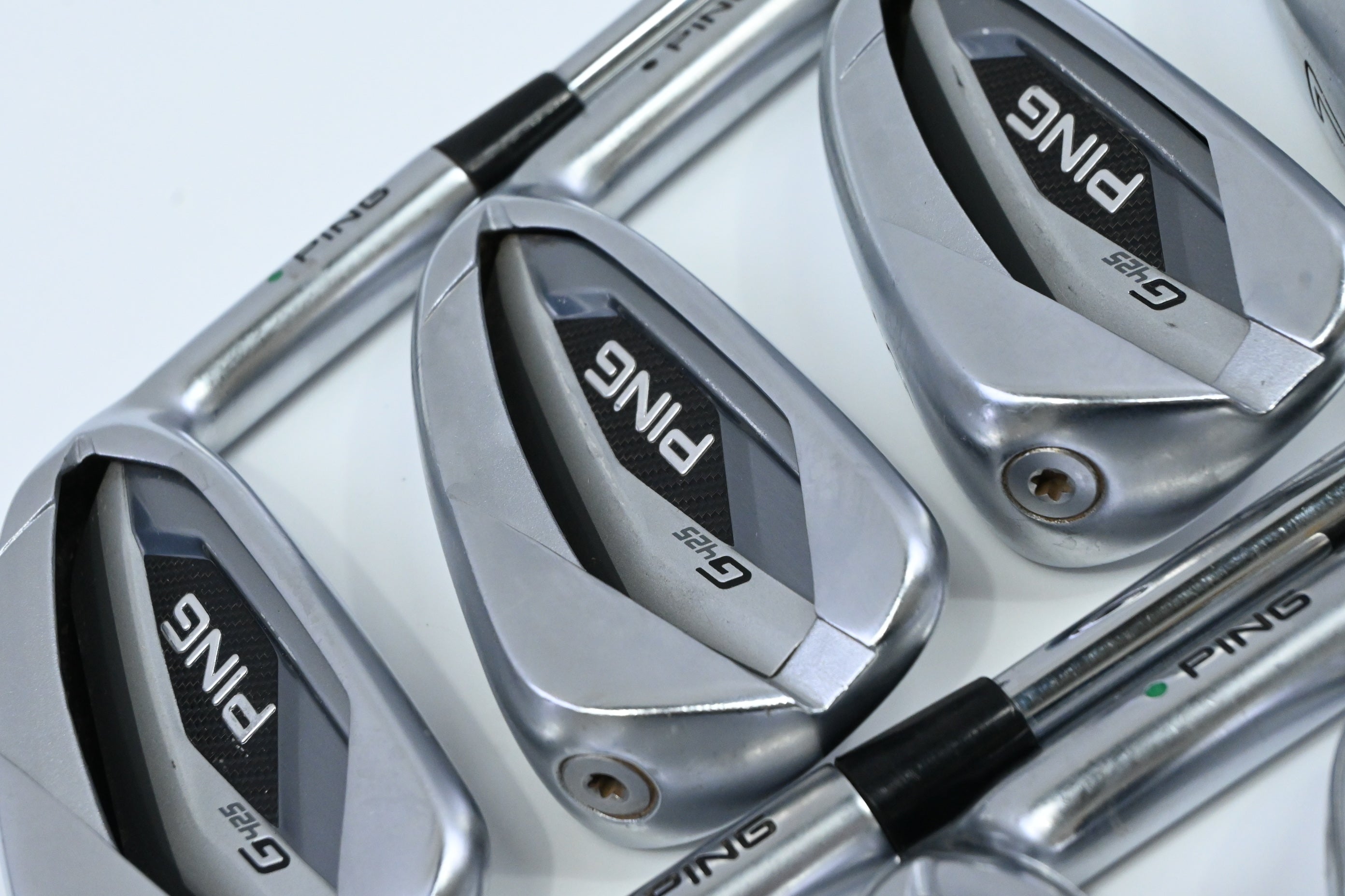 Ping G425 Irons / 4-PW+SW / Green Dot / Regular Flex KBS Tour 110 Shafts