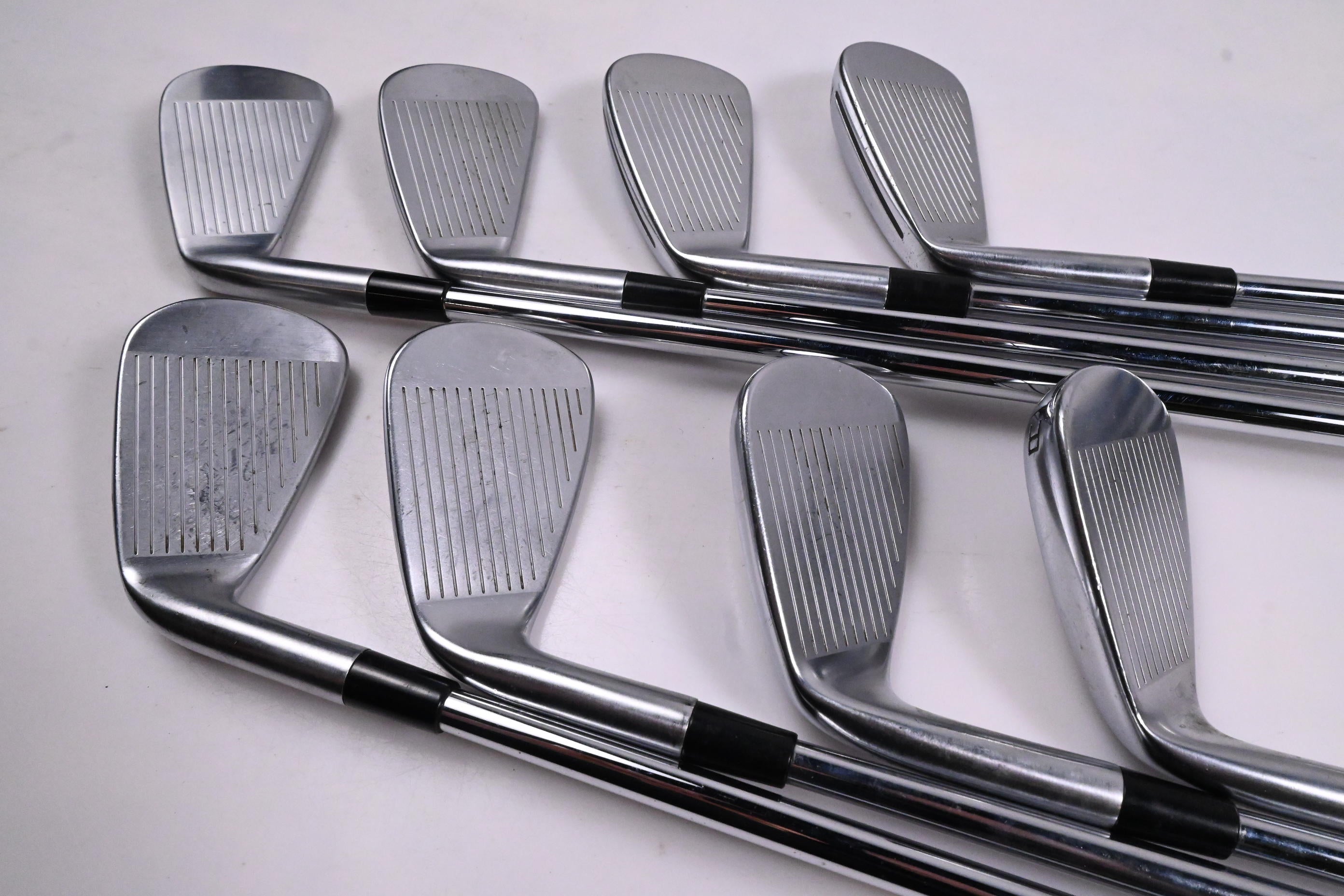 Taylormade P790 2019 Irons / 4-PW+GW / Regular Flex Dynamic Gold 105 R300