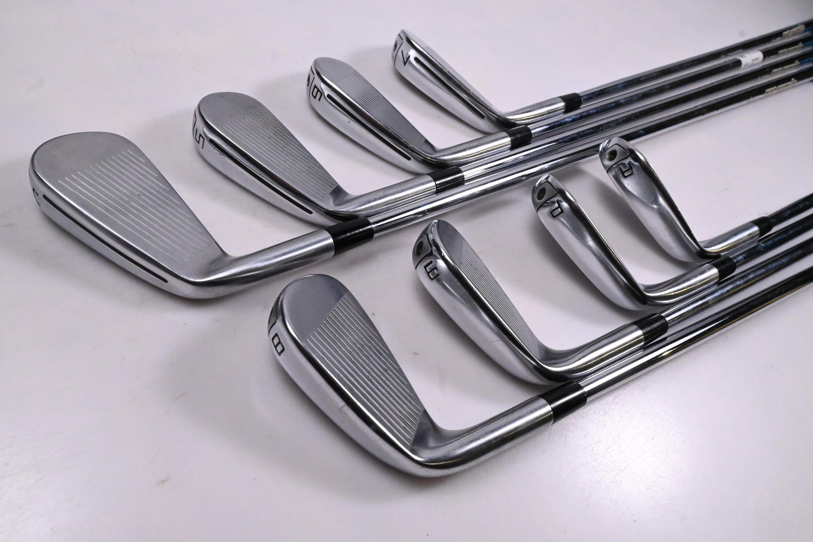 Taylormade P790 2019 Irons / 4-PW+GW / Regular Flex Dynamic Gold 105 R300