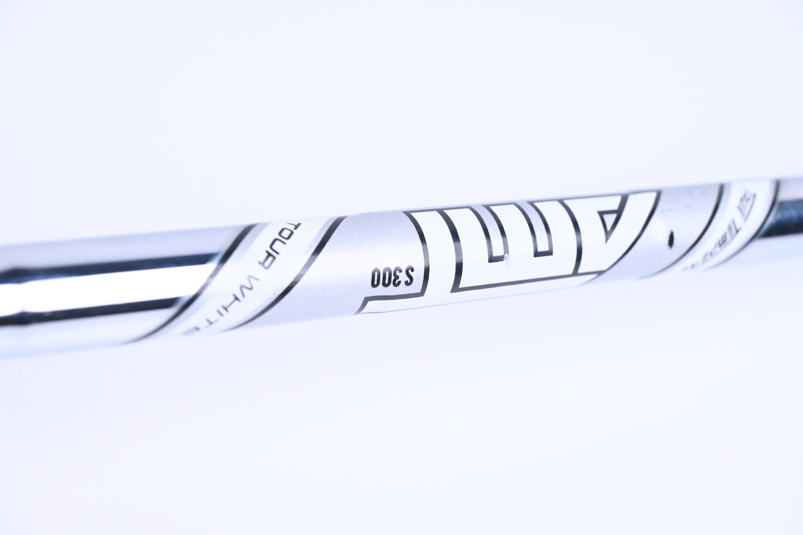 Titleist T200 2021 #4 Iron / 23 Degree / Stiff Flex AMT S300 Tour White Shaft