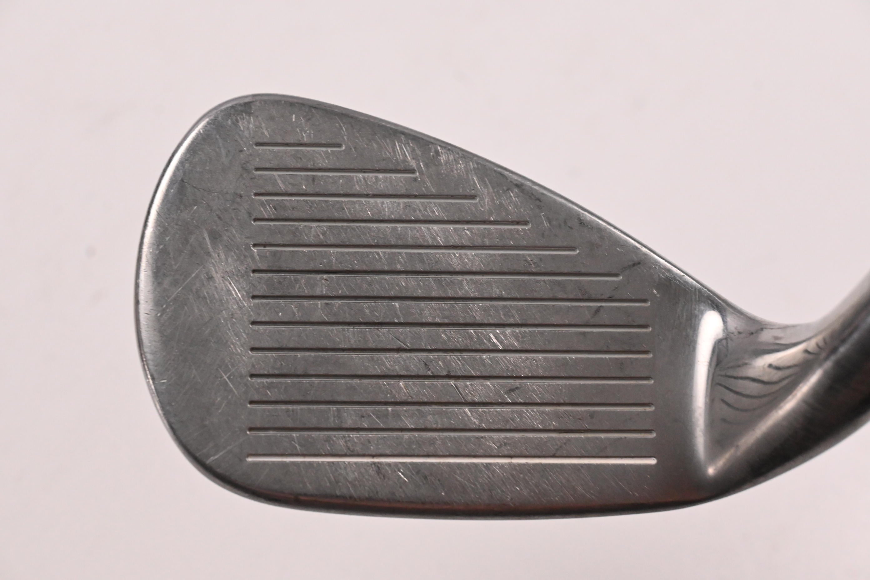 Wilson Launch Pad 2022 Sand Wedge / 55 Degree / Regular Flex Evenflow 65 Shaft