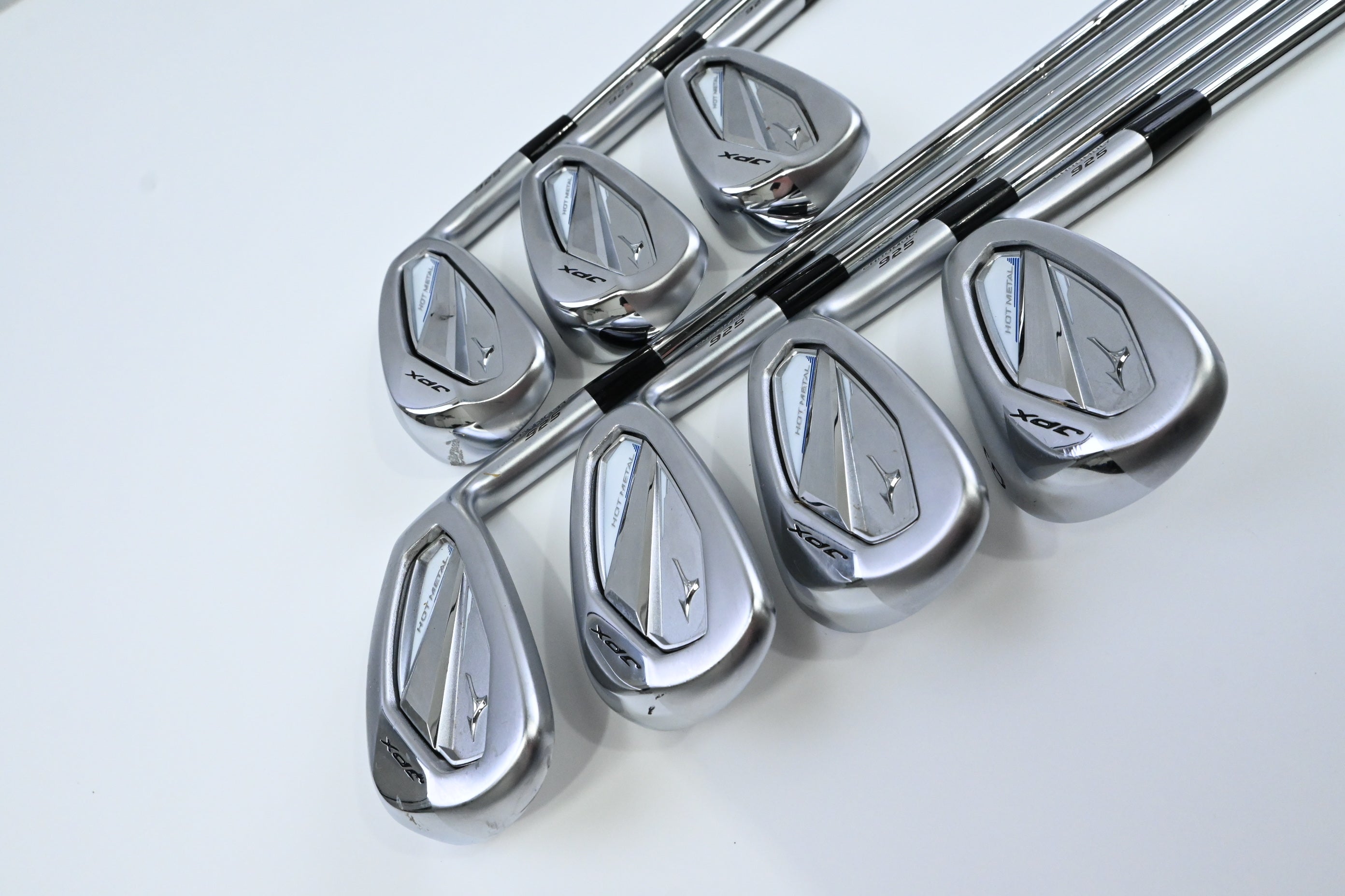 Mizuno JPX 925 Hot Metal Irons / 5-PW+GW / Regular Flex KBS Tour Lite Shafts