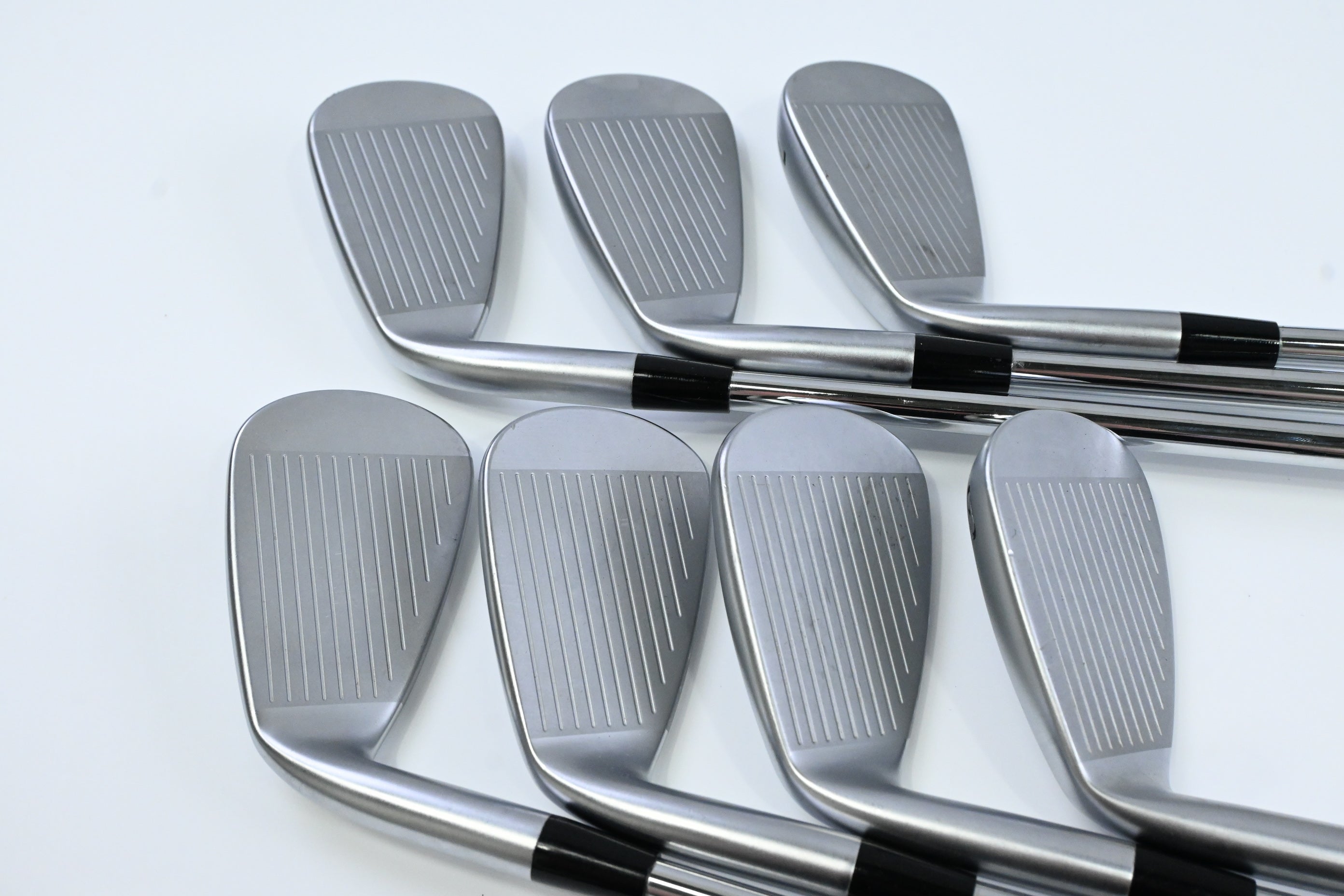 Mizuno JPX 925 Hot Metal Irons / 5-PW+GW / Regular Flex KBS Tour Lite Shafts