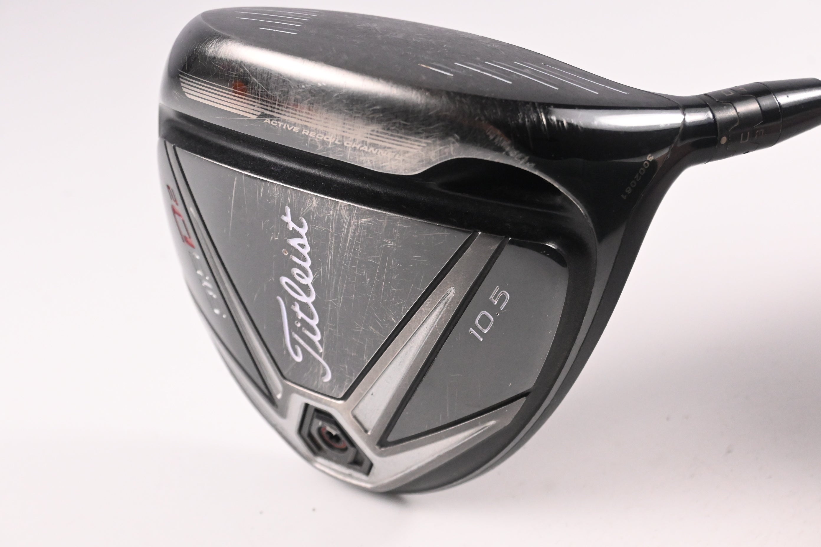 Titleist 915 D2 Driver / 10.5 Degree / Regular Flex Diamana M+ Red 50 Shaft