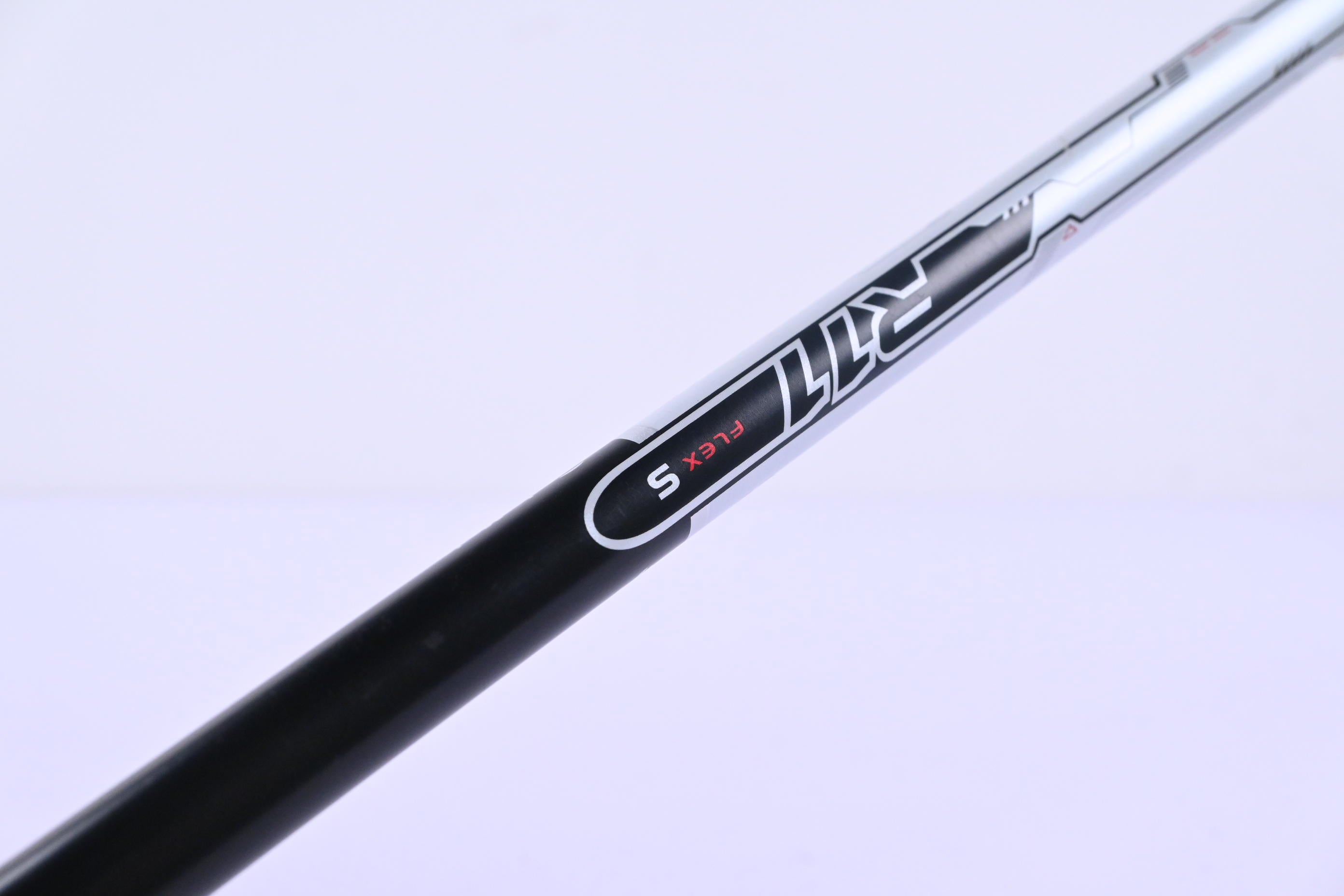 Taylormade R11 Driver / 12 Degree / Stiff Flex Fujikura Blur R11 60 Shaft