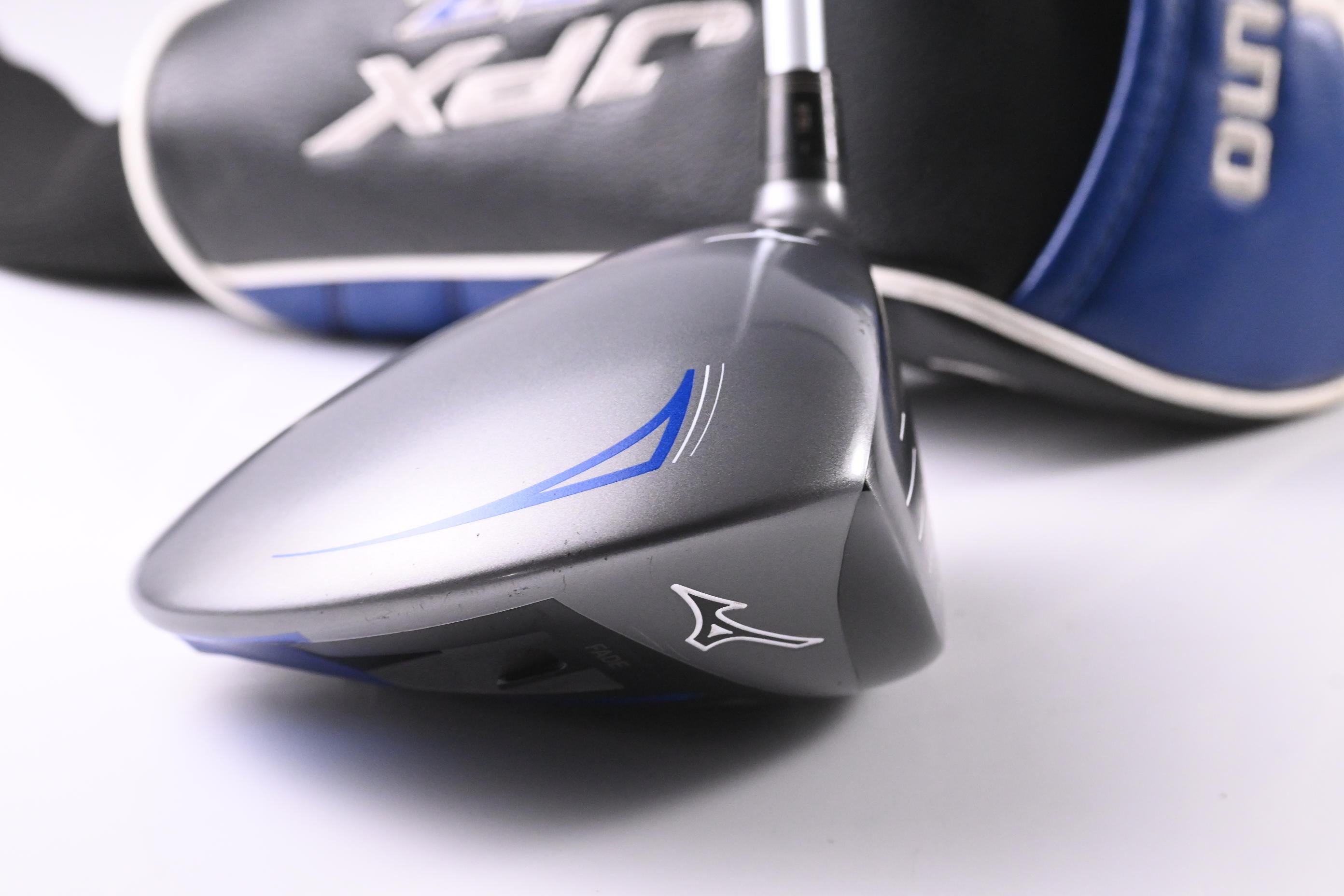 Mizuno JPX EZ 2016 Driver / 8.5-12.5 Degree / Regular Flex Fujikura Orochi CB 55