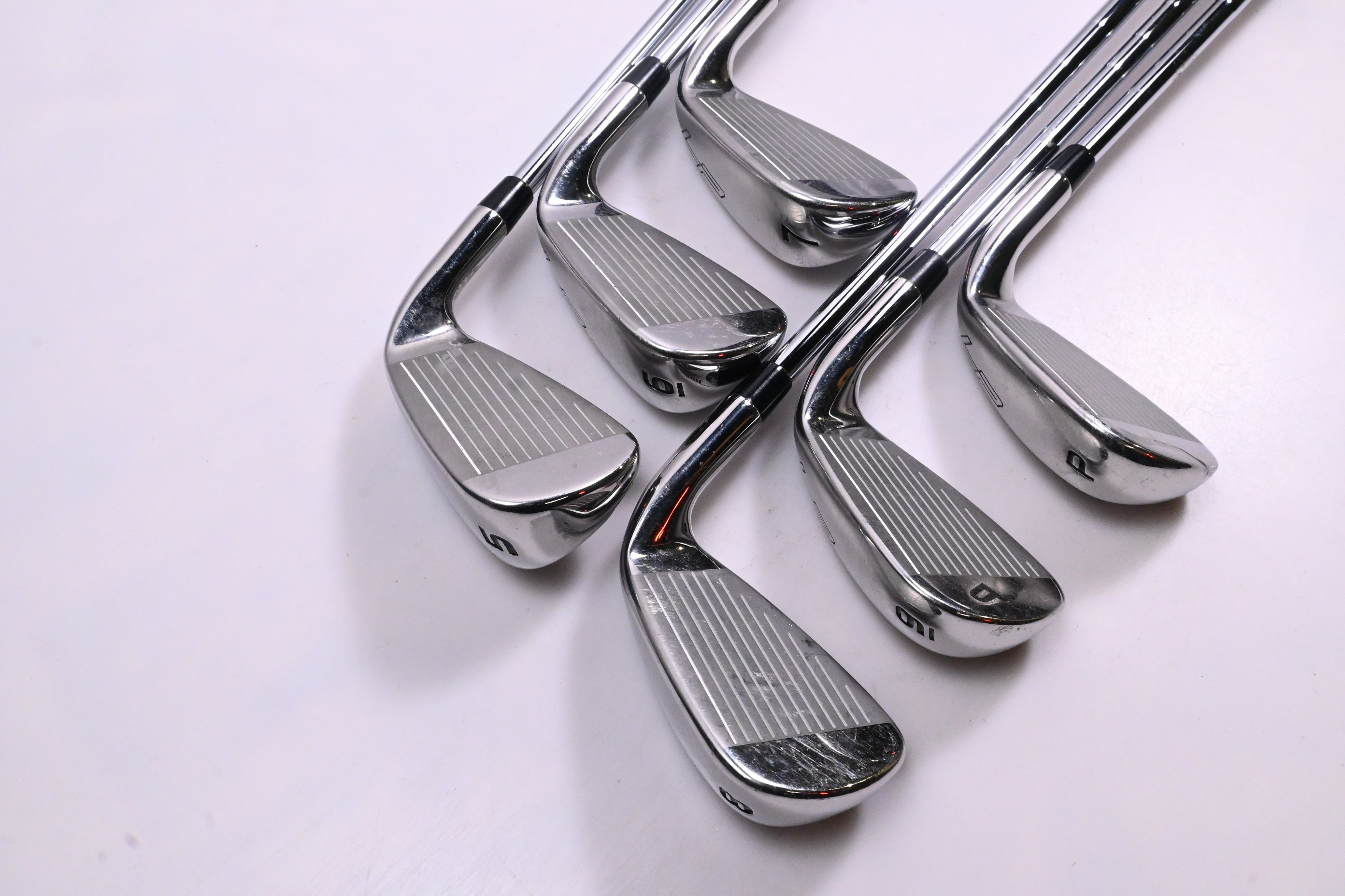 Left Hand Wilson Launch Pad 2022 Irons / 5-PW / Regular Flex KBS Tour 105