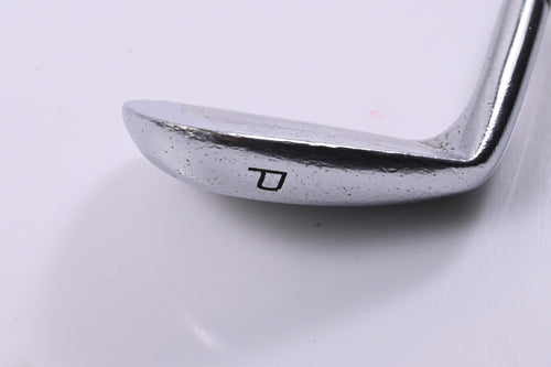 Mizuno JPX 825 Pitching Wedge / 45 Degree / Stiff Flex Dynalite Gold XP Shaft