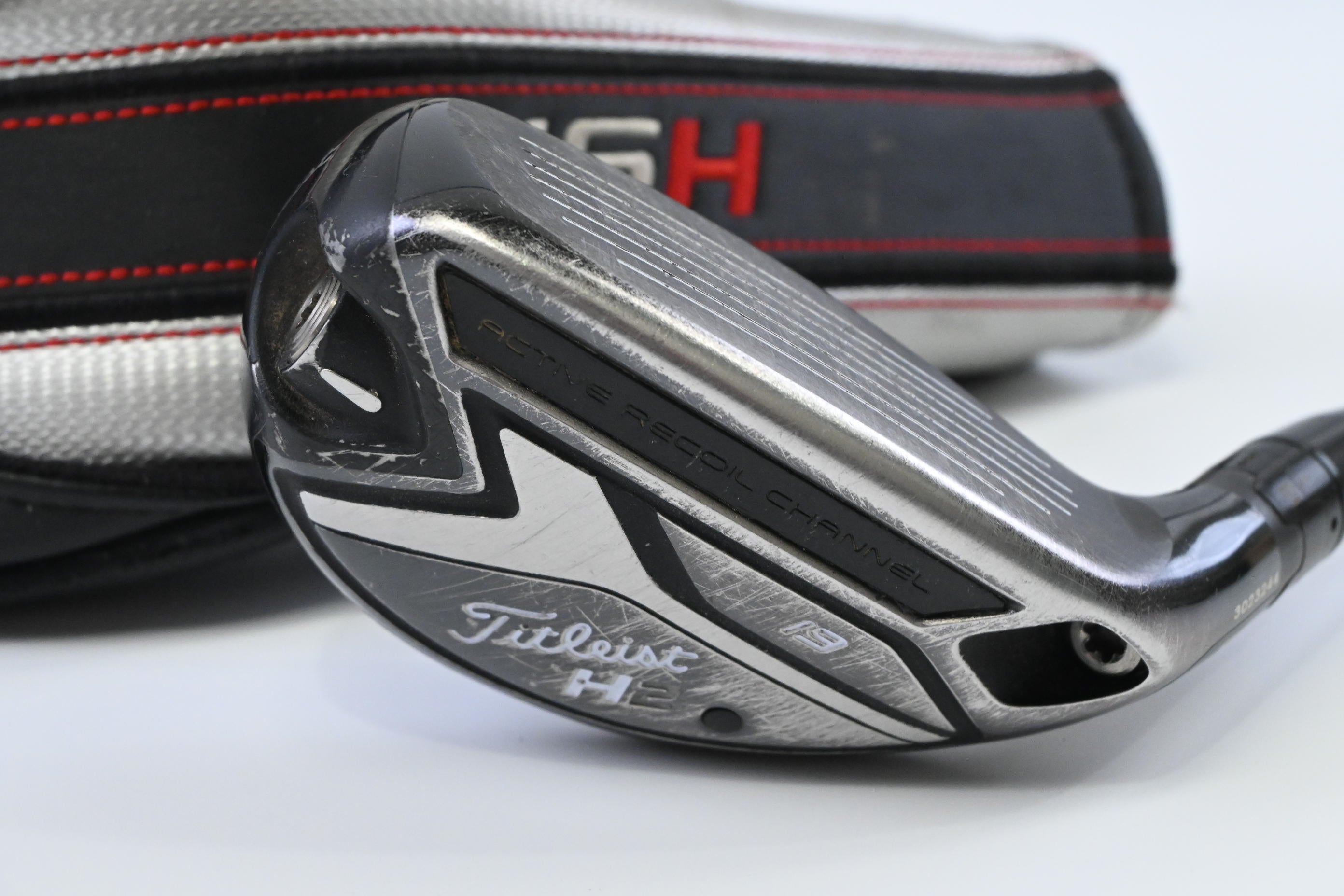 Titleist 818 H2 #3 Hybrid / 19 Degree / Regular Flex Tensei CK Red 60 Shaft