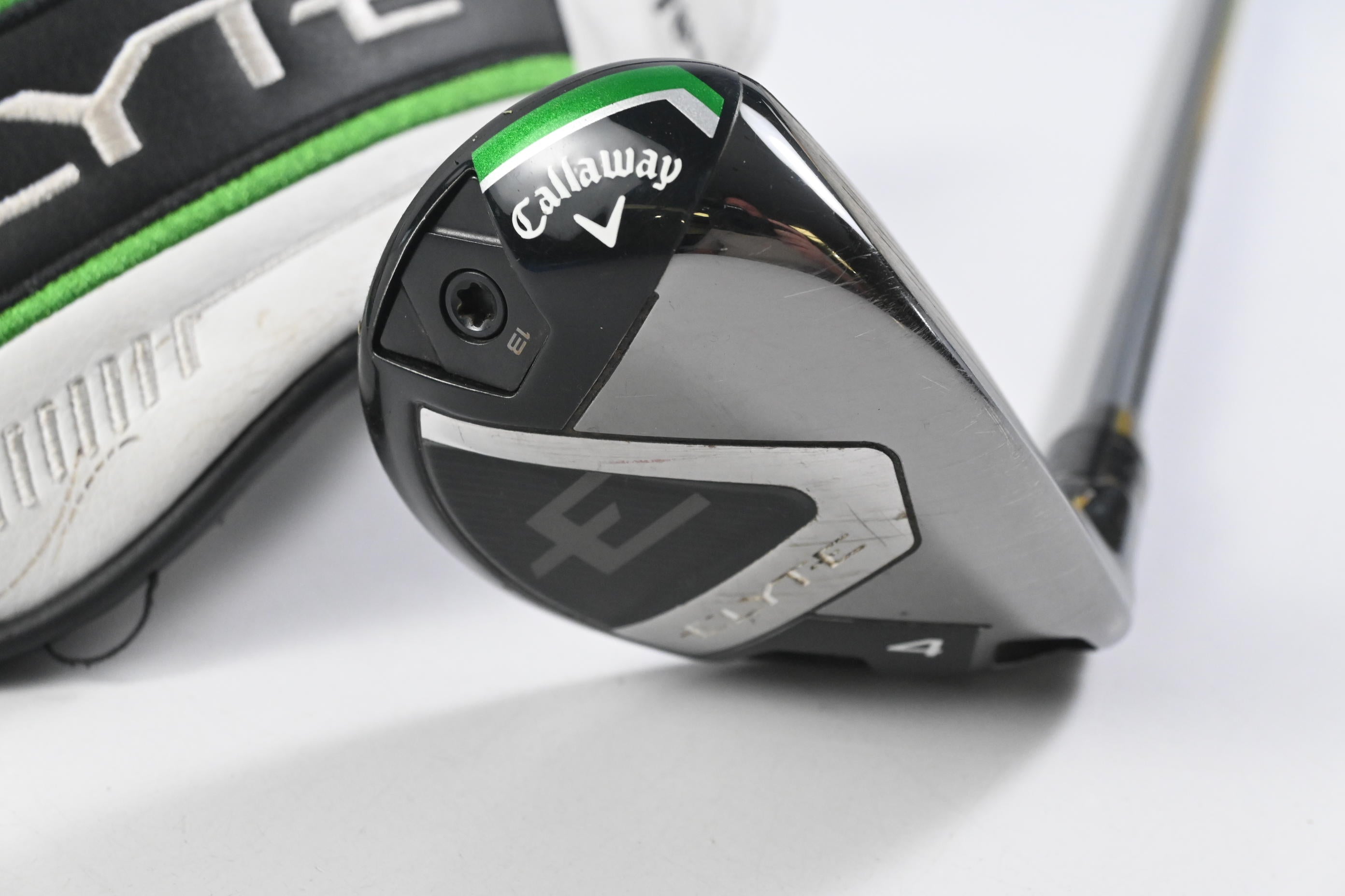 Callaway Elyte #4 Hybrid / 22 Degree / Regular Flex Denali Charcoal 60 Shaft