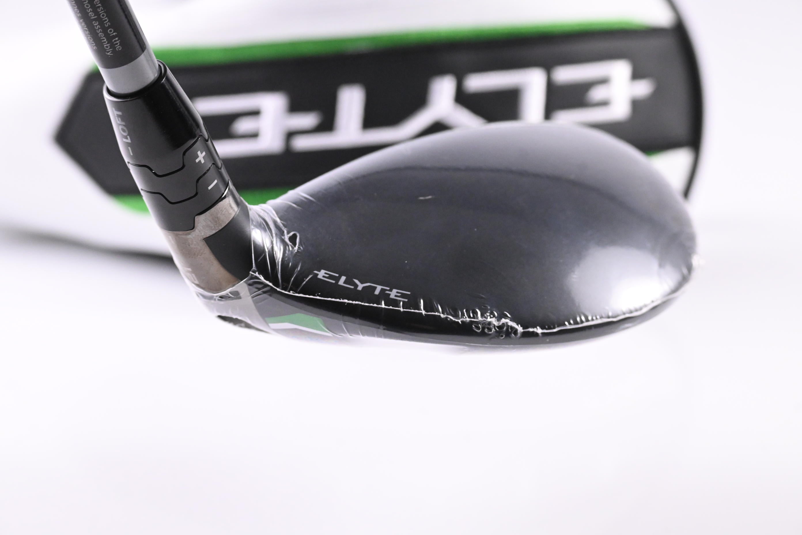 Callaway Elyte X #4 Hybrid / 21 Degree / Regular Flex Denali Charcoal 60 Shaft